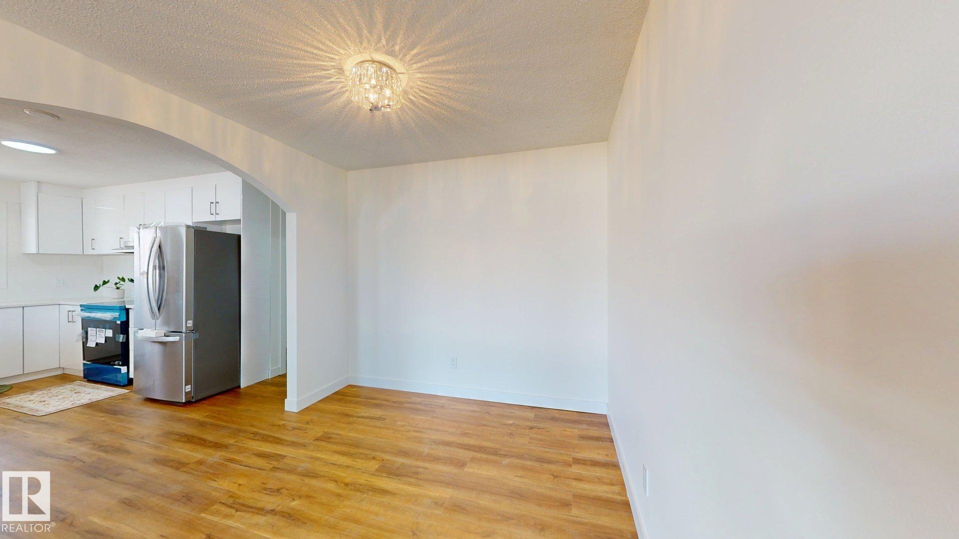 Photo 33 at 8515 86 Avenue NW, Bonnie Doon, Edmonton