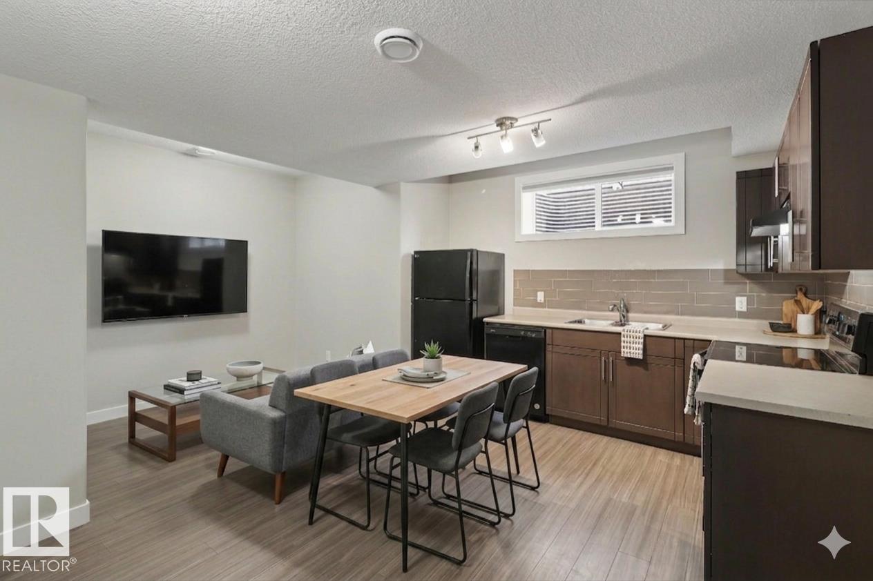 https://zimg.paragon.ice.com/ParagonImages/Property/PM/RAE/225394784/40/0/0/4c4cf80b8a98cc6119f88e04feff4fc8/1/5826cc6e1077f7bc3e9efa6ea6ad2fe7/225394784-368b8b9e-881a-47e0-9ebb-5e6c3541d671.JPG