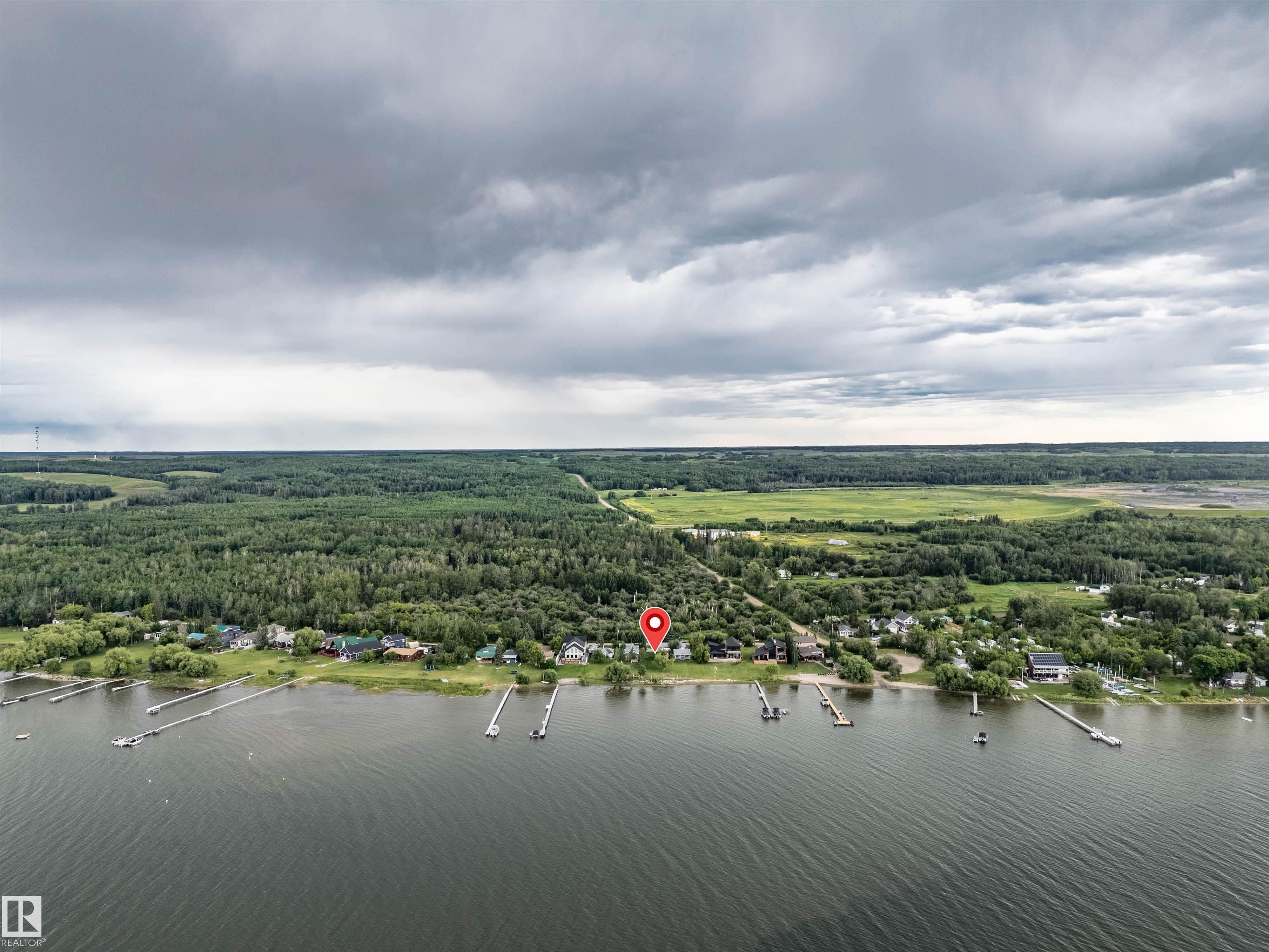 Photo 11 at 53026 Rge Road 43, Wabamun Beach, Rural Parkland County