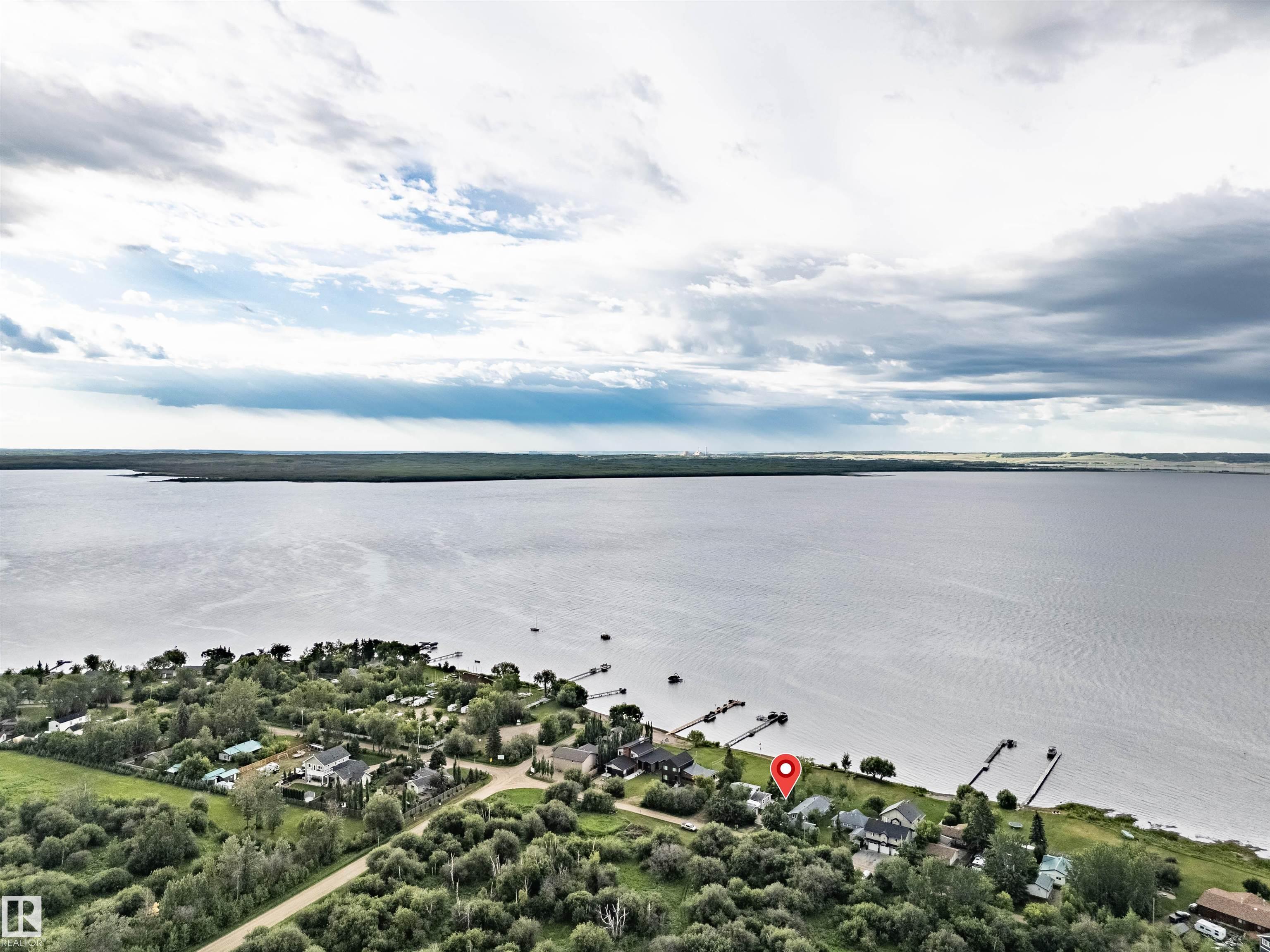 Photo 9 at 53026 Rge Road 43, Wabamun Beach, Rural Parkland County