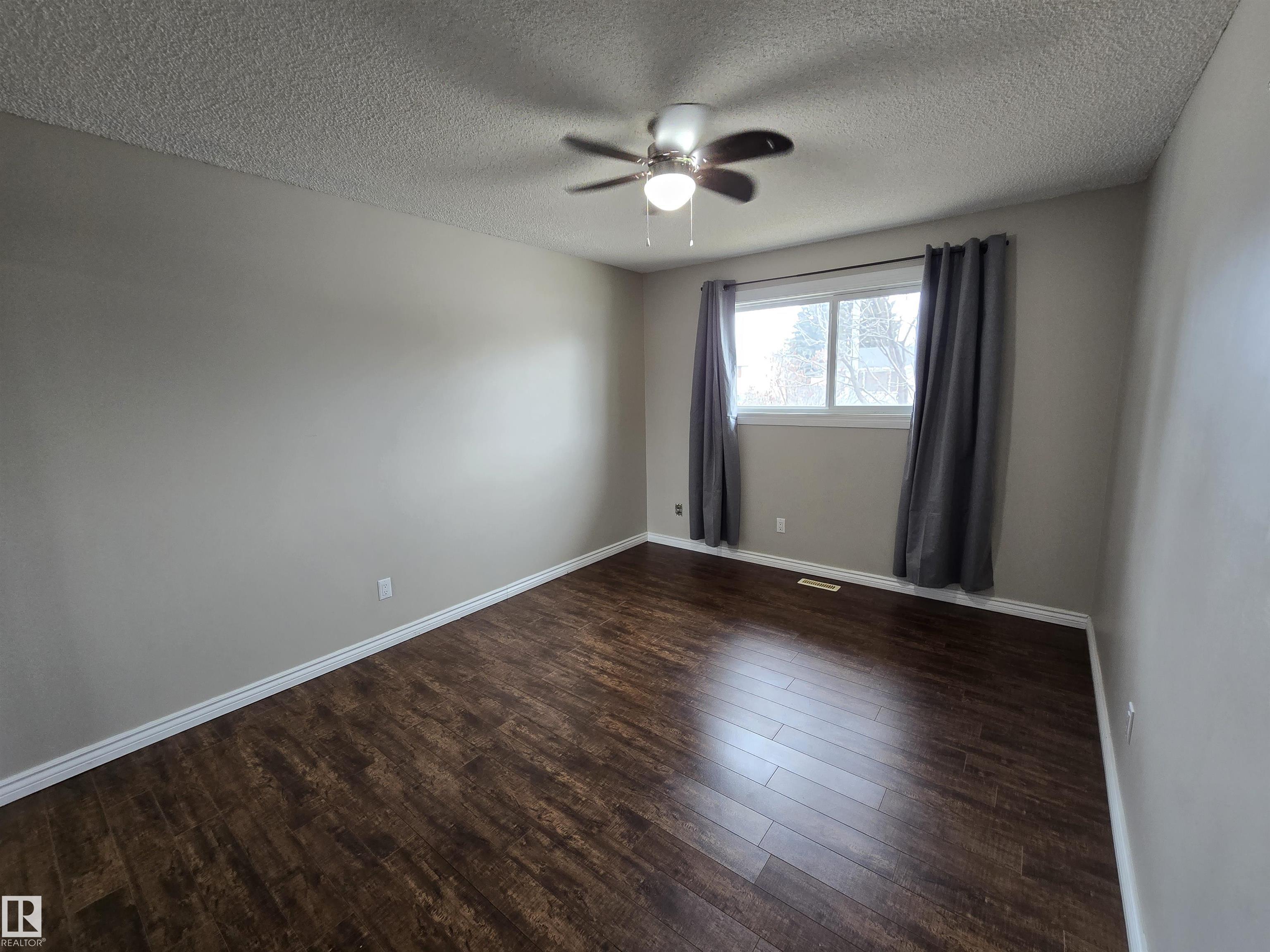 Photo 17 at 9604 98a Street, Morinville