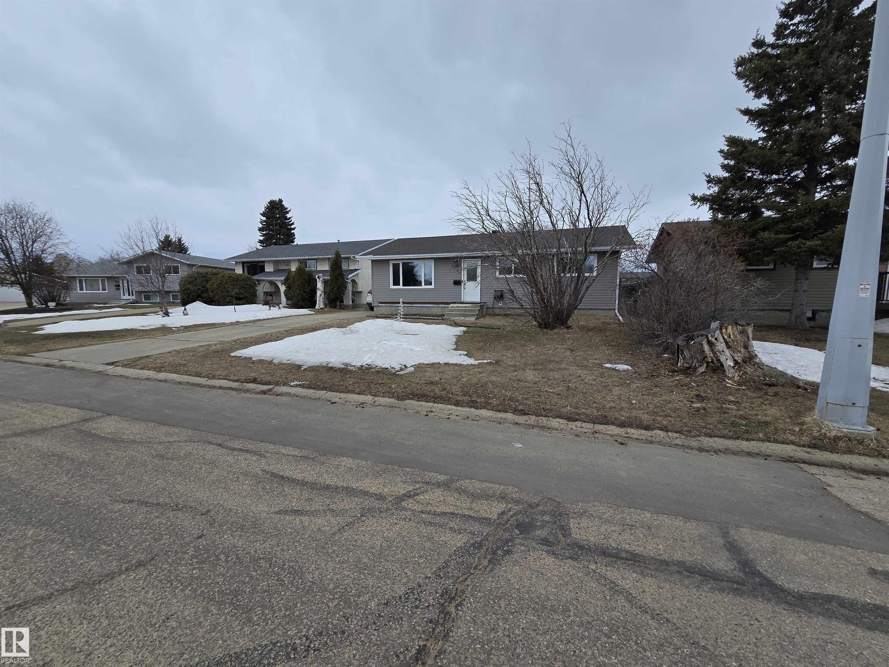9604 98a Street, Morinville