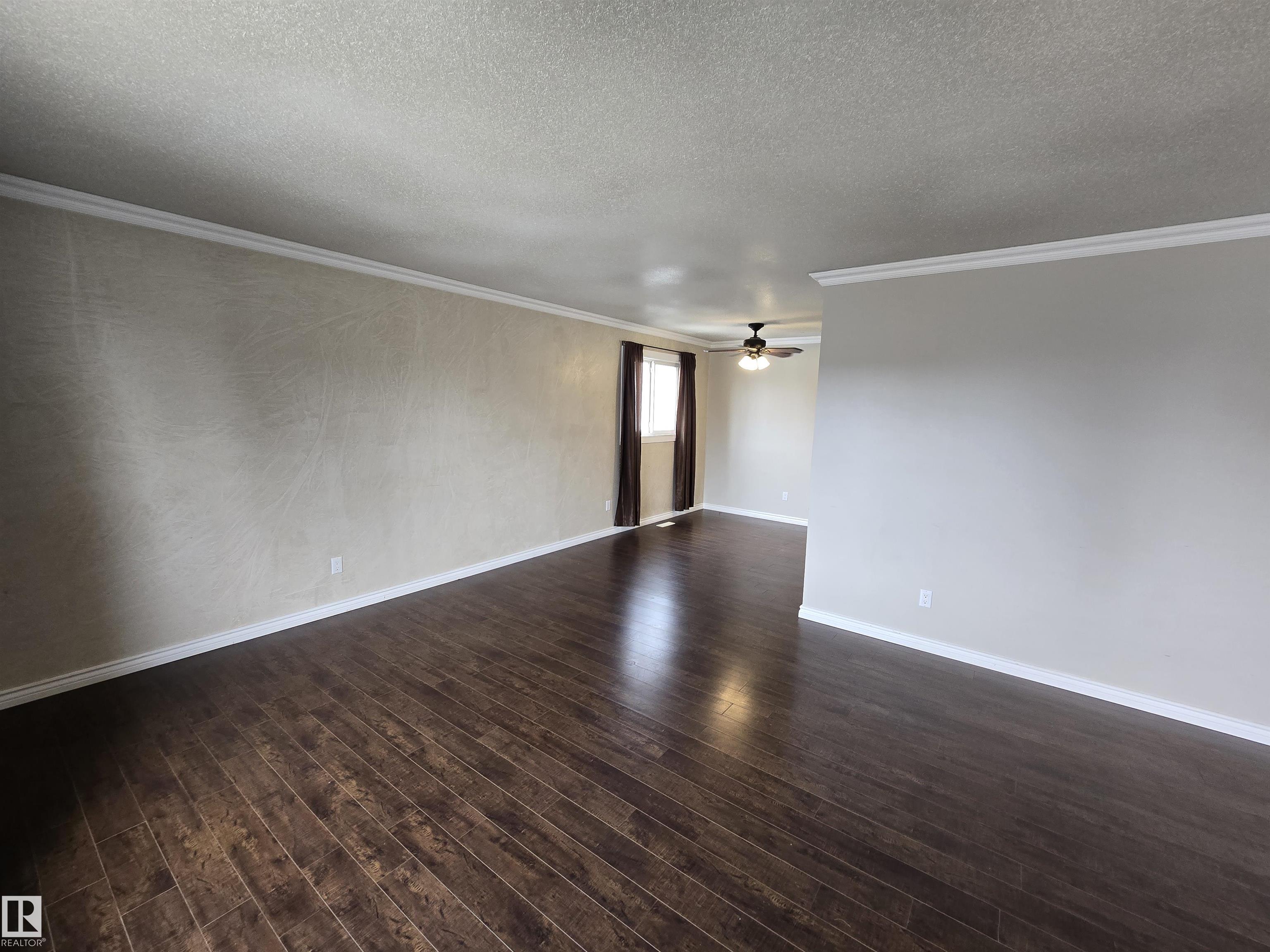 Photo 10 at 9604 98a Street, Morinville