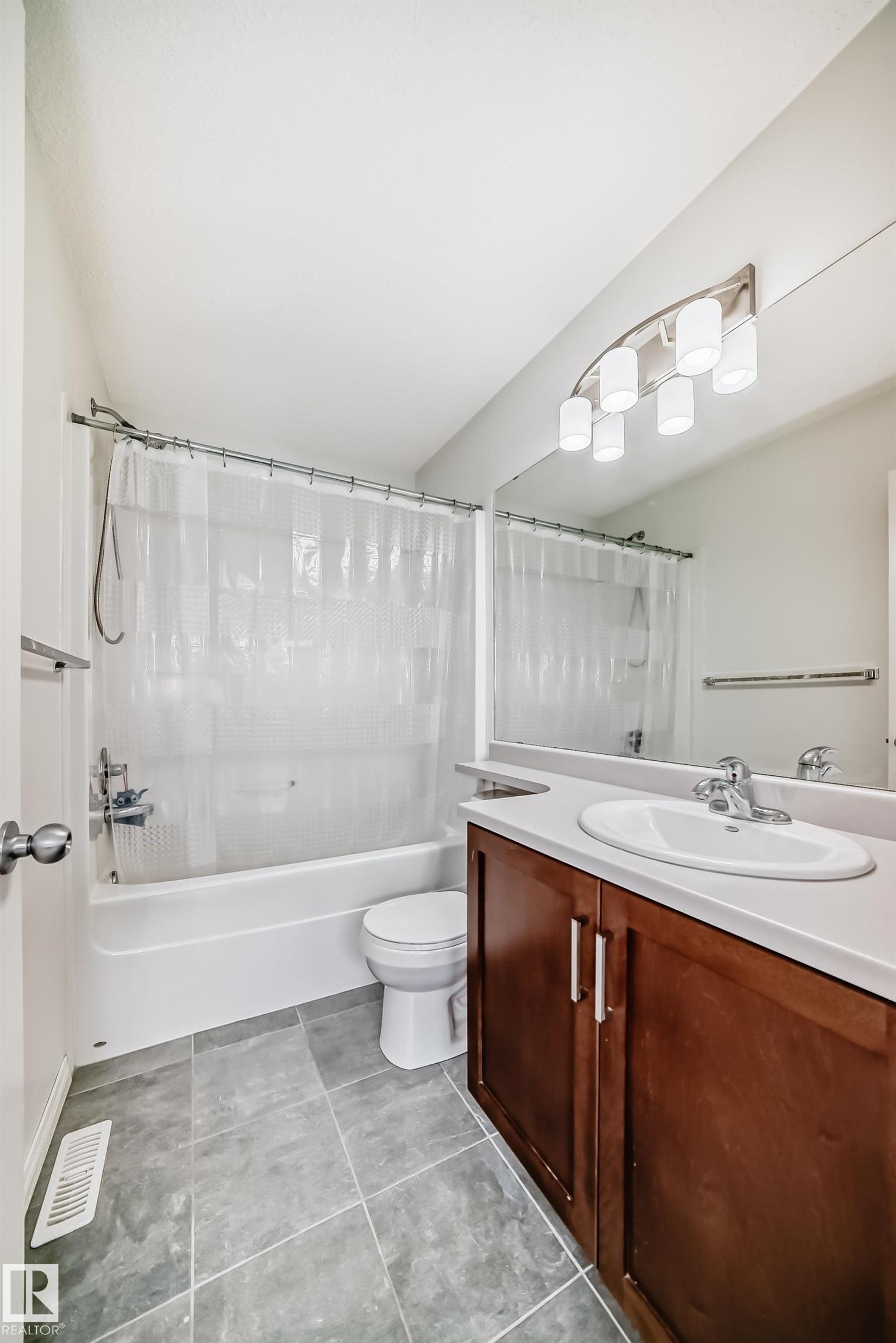 https://zimg.paragon.ice.com/ParagonImages/Property/PM/RAE/225394827/44/0/0/b059a7e303fa9e7f512db61db9319ecd/1/a8dd74aa1fb4f65cce4f73447edd2ed2/225394827-7e546f92-f010-44be-9f04-117d1465364a.JPG