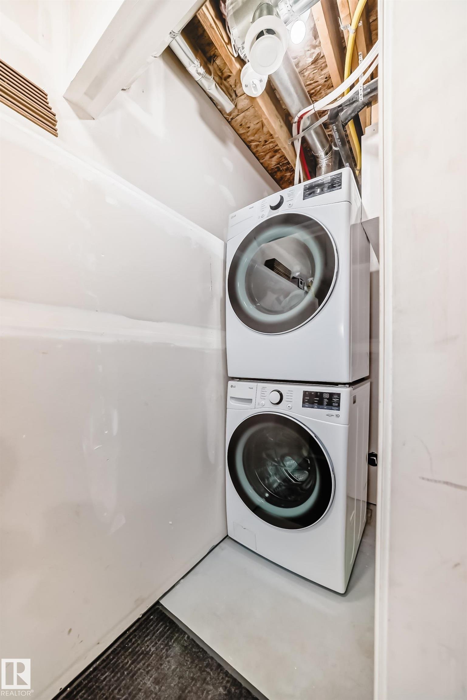 https://zimg.paragon.ice.com/ParagonImages/Property/PM/RAE/225394827/46/0/0/44e62e6d85f3c10c2148715677a790a6/1/a8dd74aa1fb4f65cce4f73447edd2ed2/225394827-08f286a1-4358-4c09-88ec-e0610eea63cc.JPG