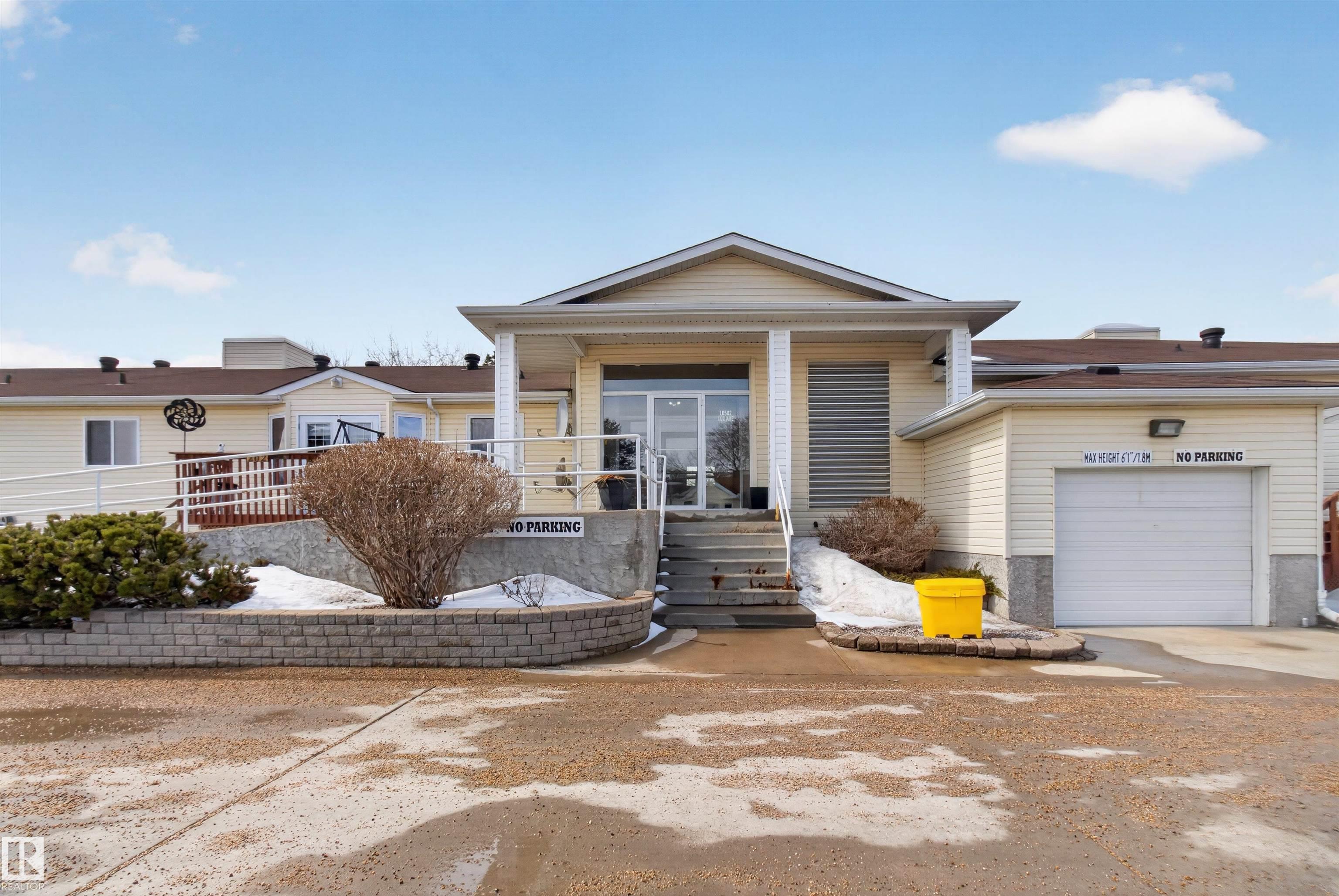 202 - 10502 101 Avenue, Morinville