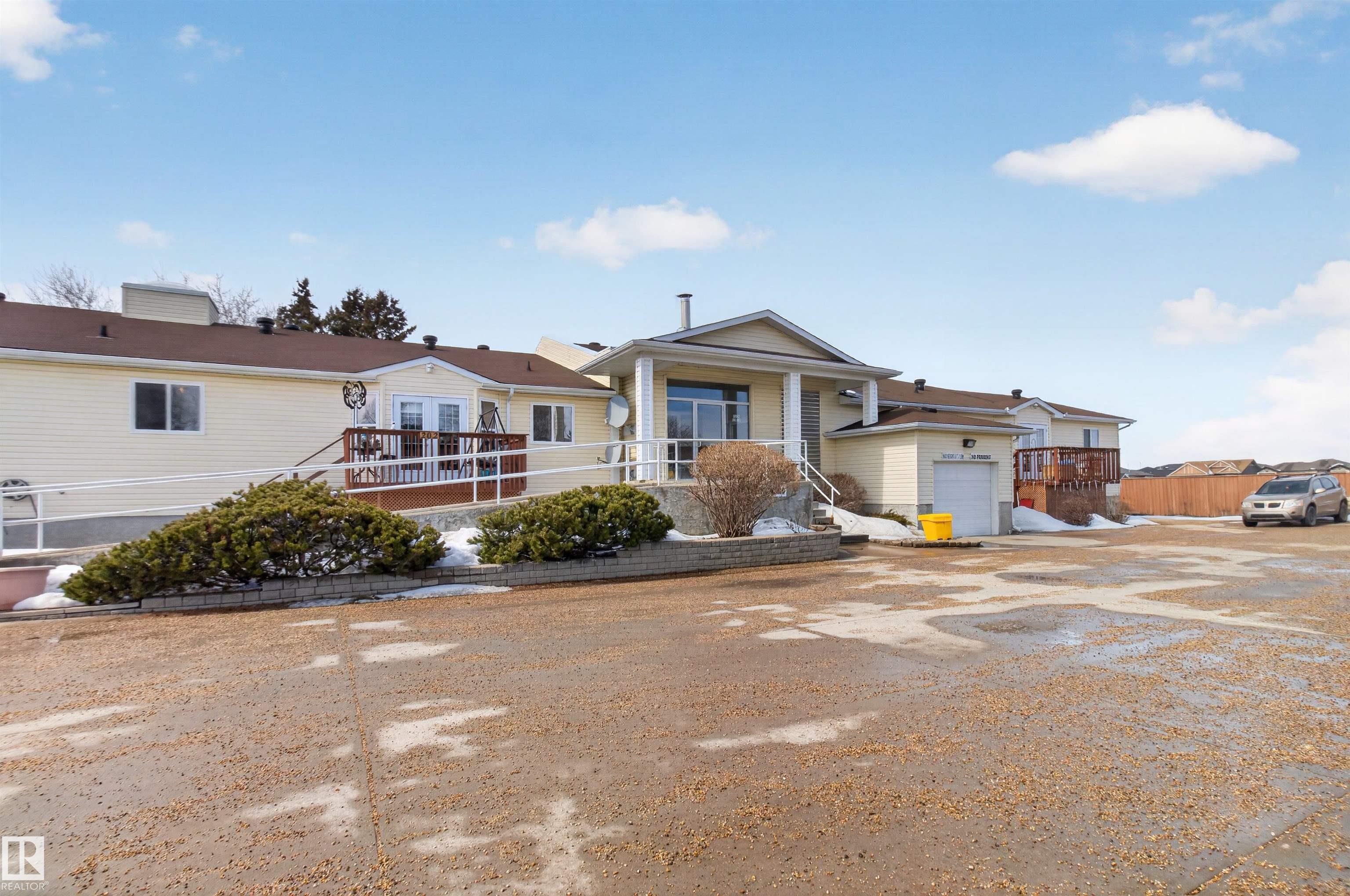 202 - 10502 101 Avenue, Morinville