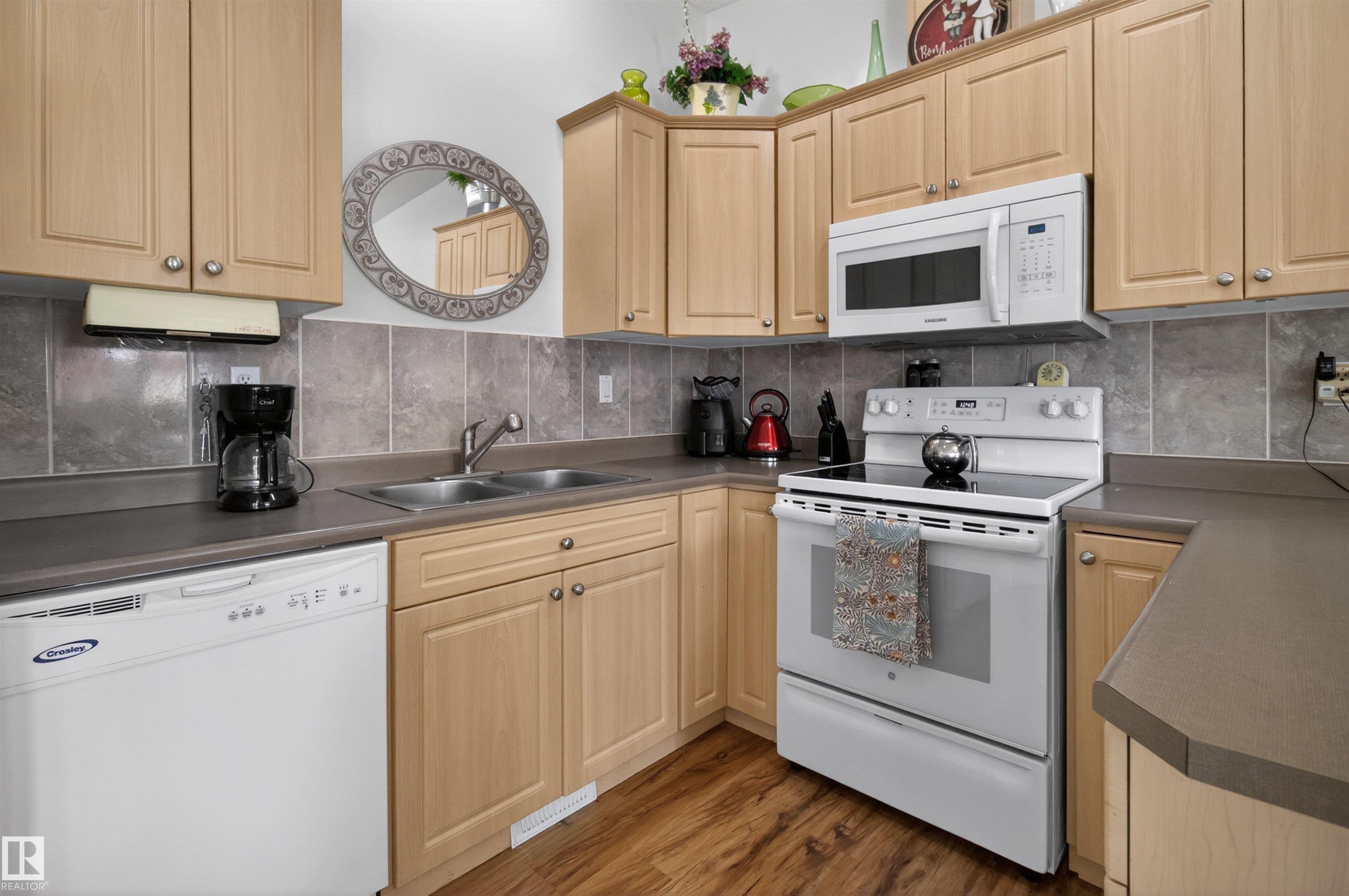 Photo 16 at 202 - 10502 101 Avenue, Morinville