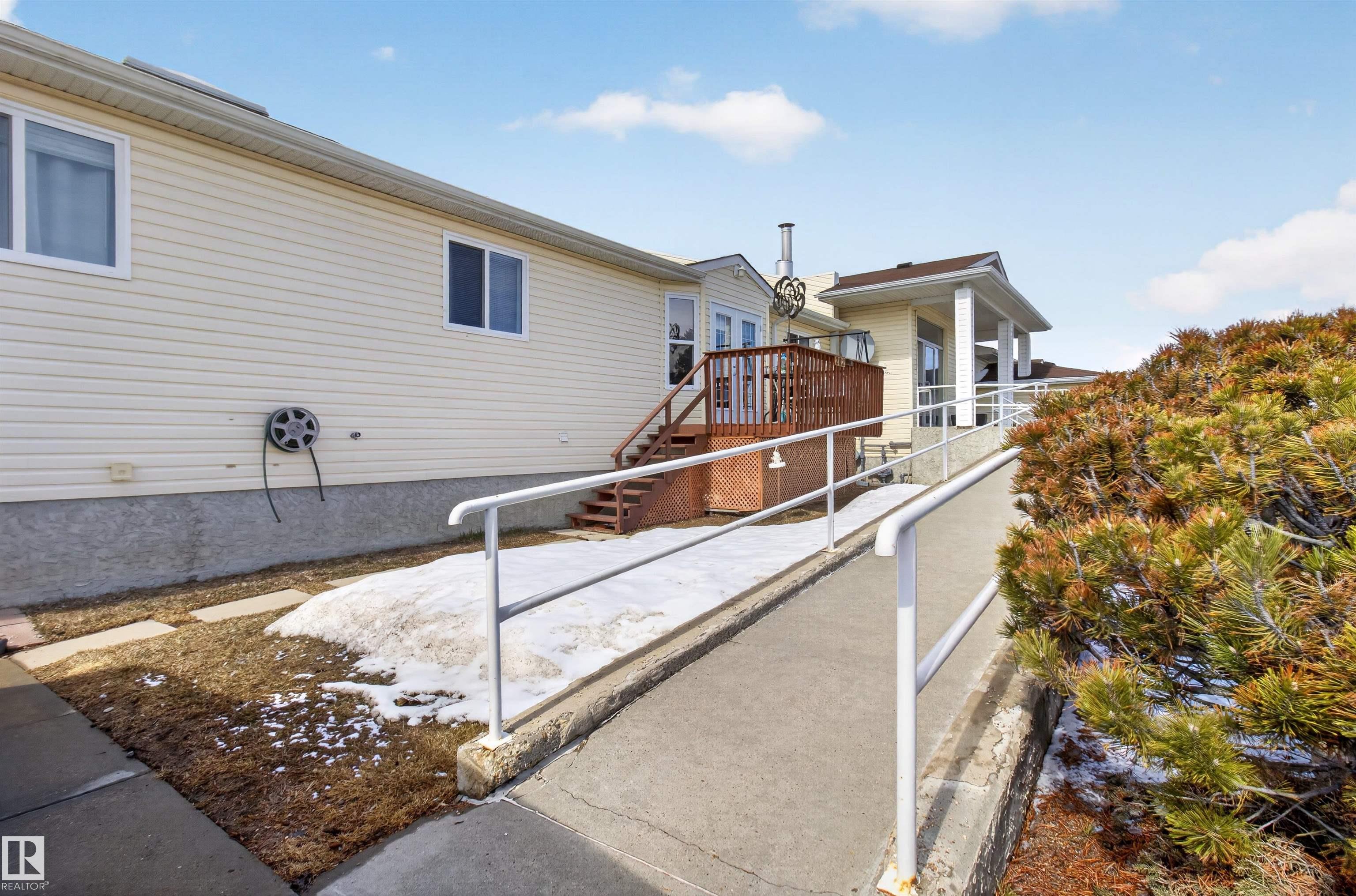 202 - 10502 101 Avenue, Morinville