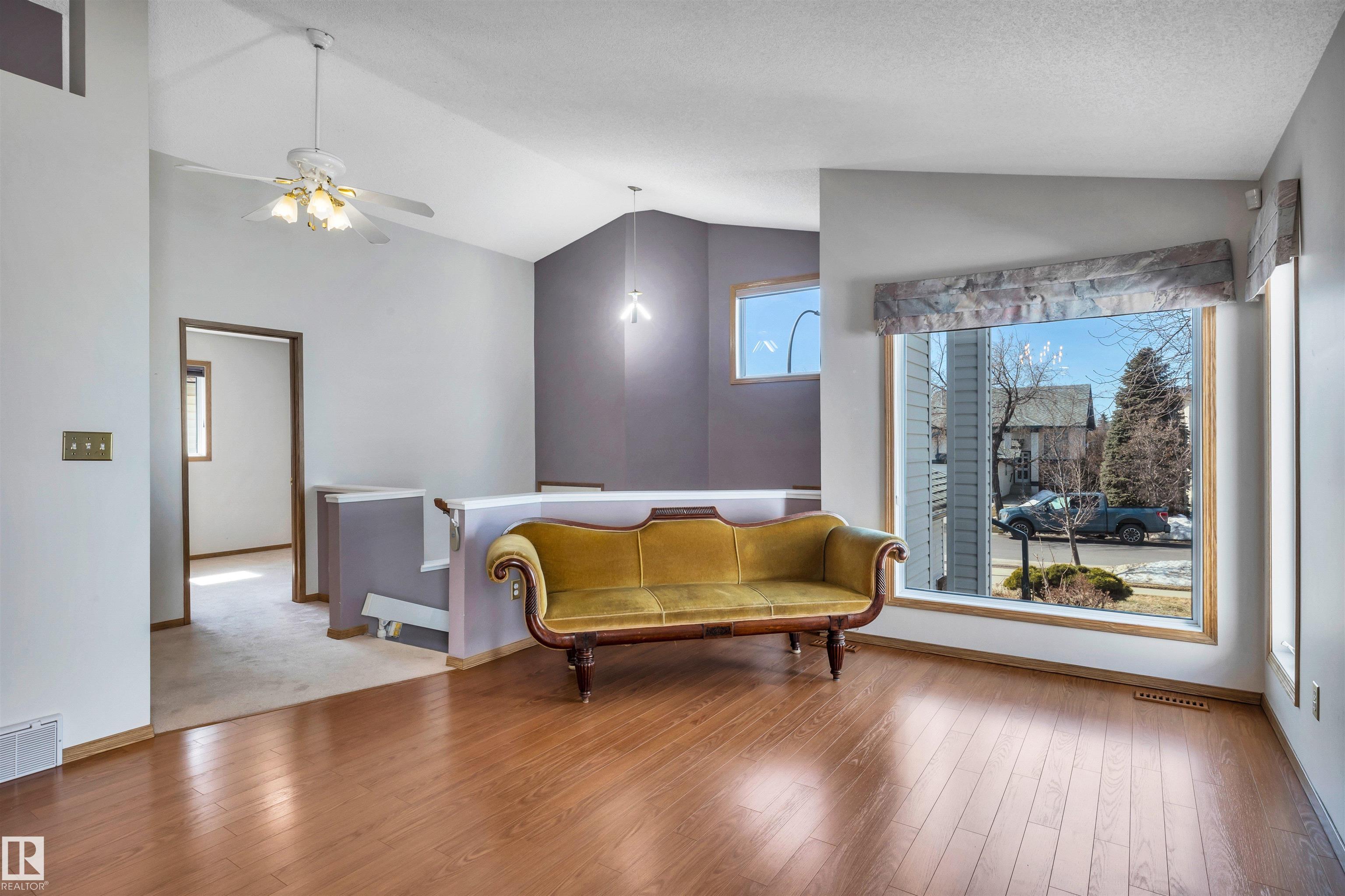 Photo 6 at 5 Donald Place, Deer Ridge, St. Albert