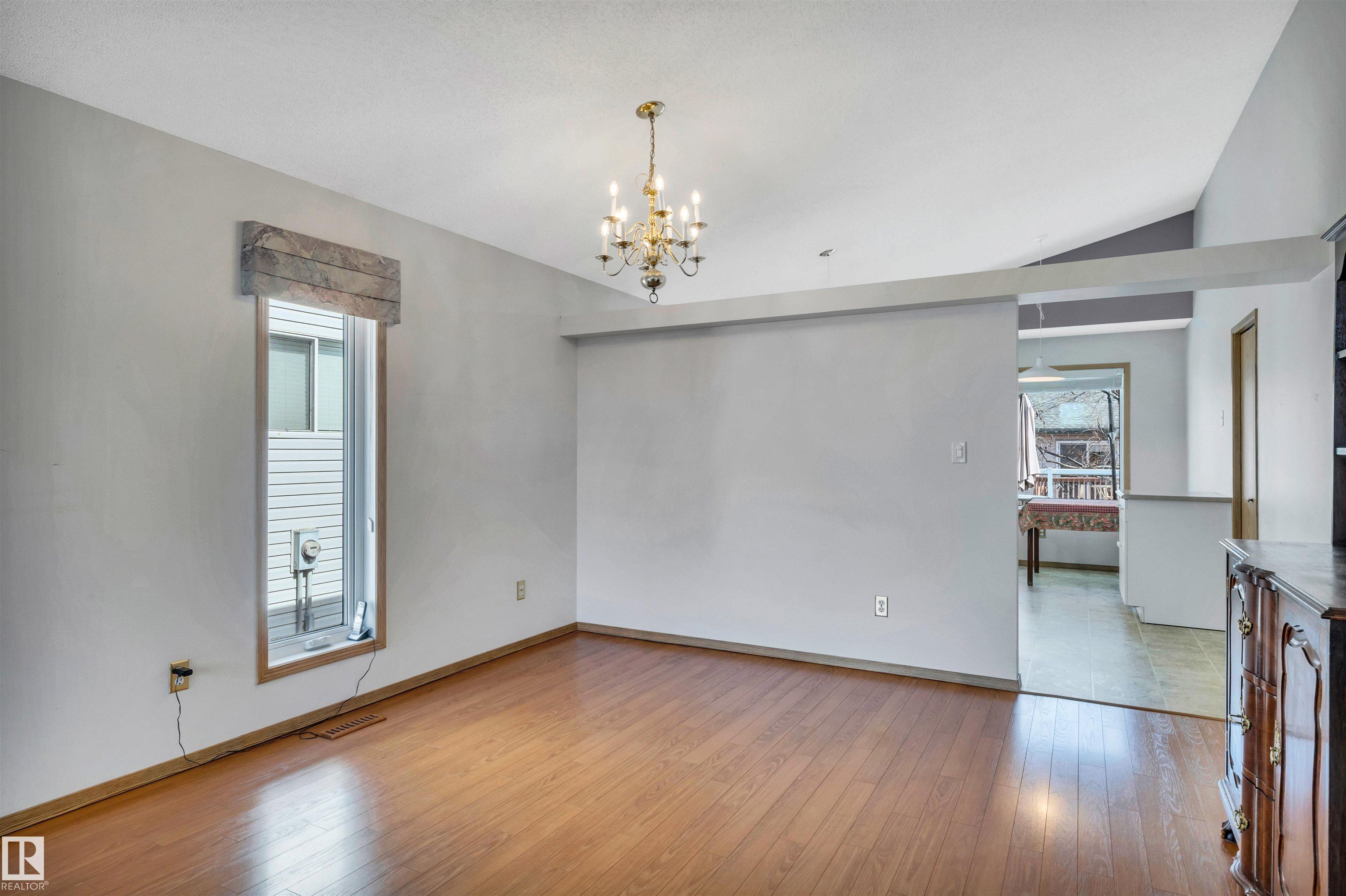 Photo 8 at 5 Donald Place, Deer Ridge, St. Albert