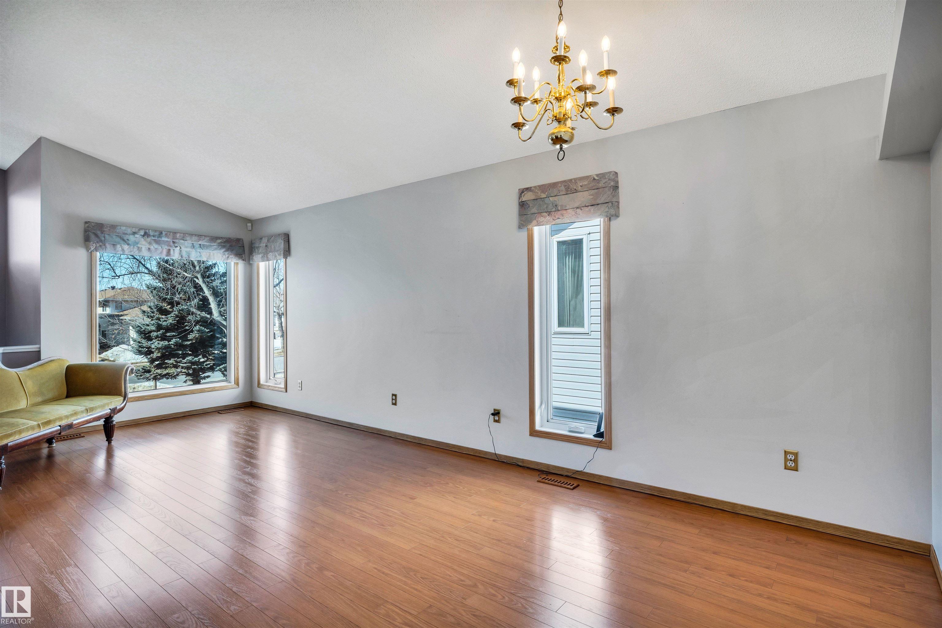 Photo 9 at 5 Donald Place, Deer Ridge, St. Albert