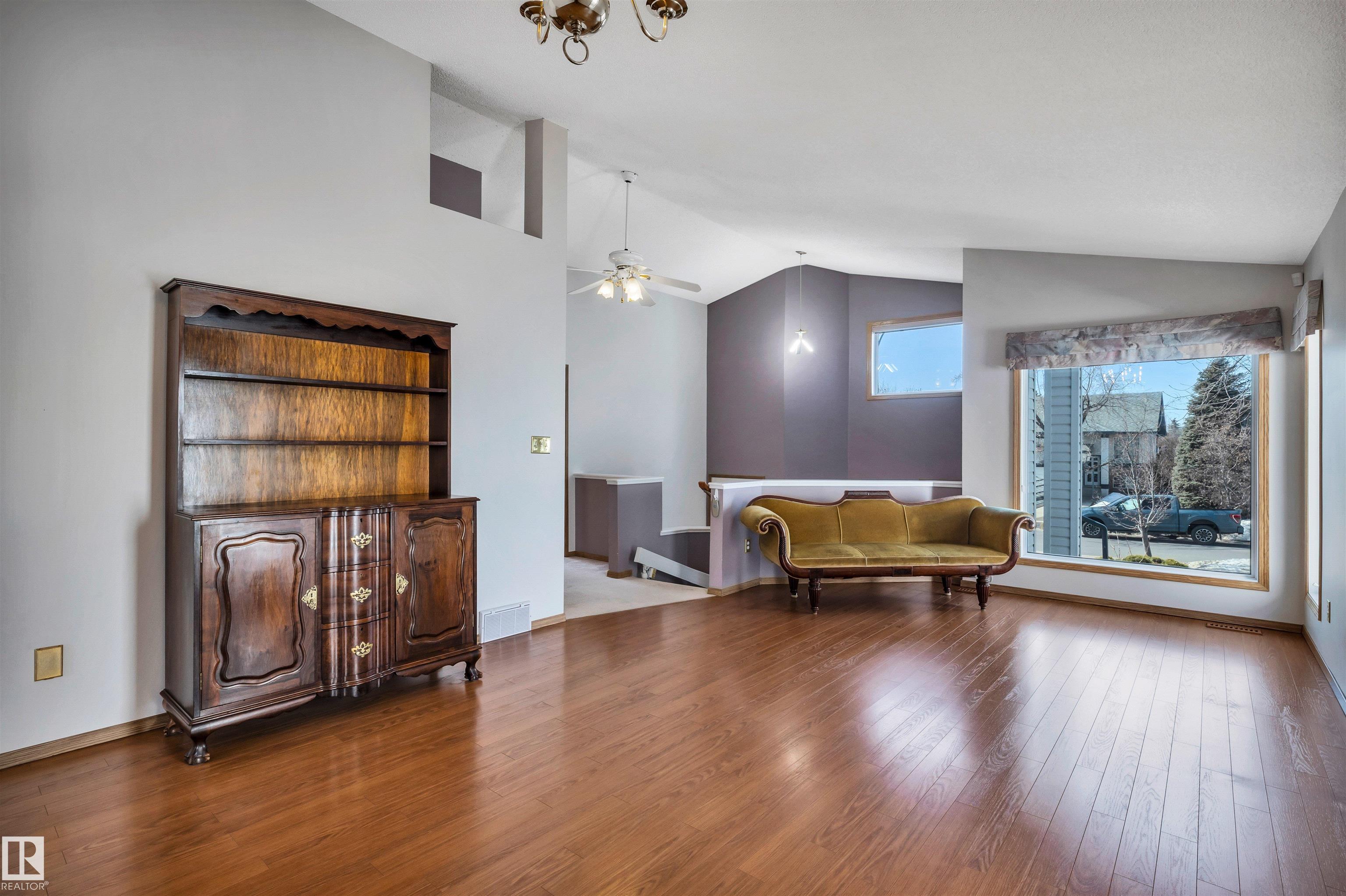 Photo 10 at 5 Donald Place, Deer Ridge, St. Albert