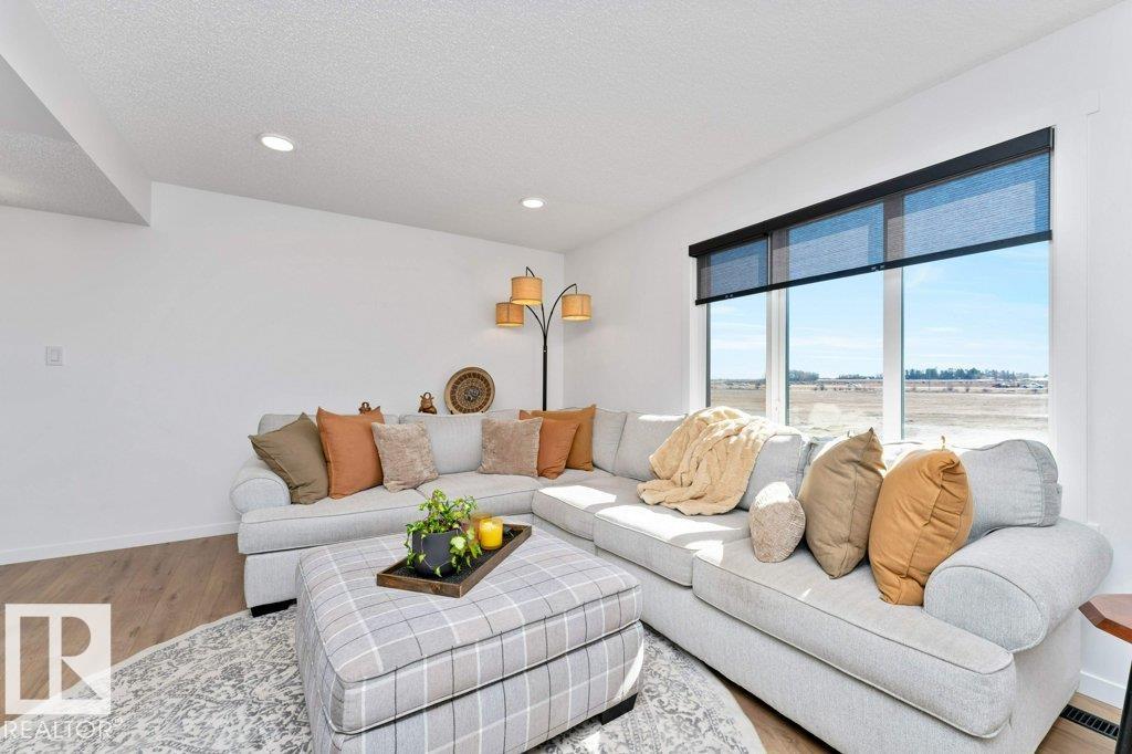 Photo 12 at 1269 Mcleod Avenue, Easton, Spruce Grove