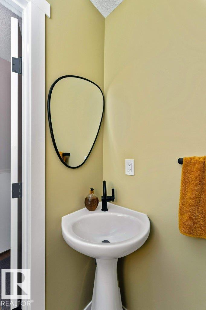 Photo 9 at 1269 Mcleod Avenue, Easton, Spruce Grove