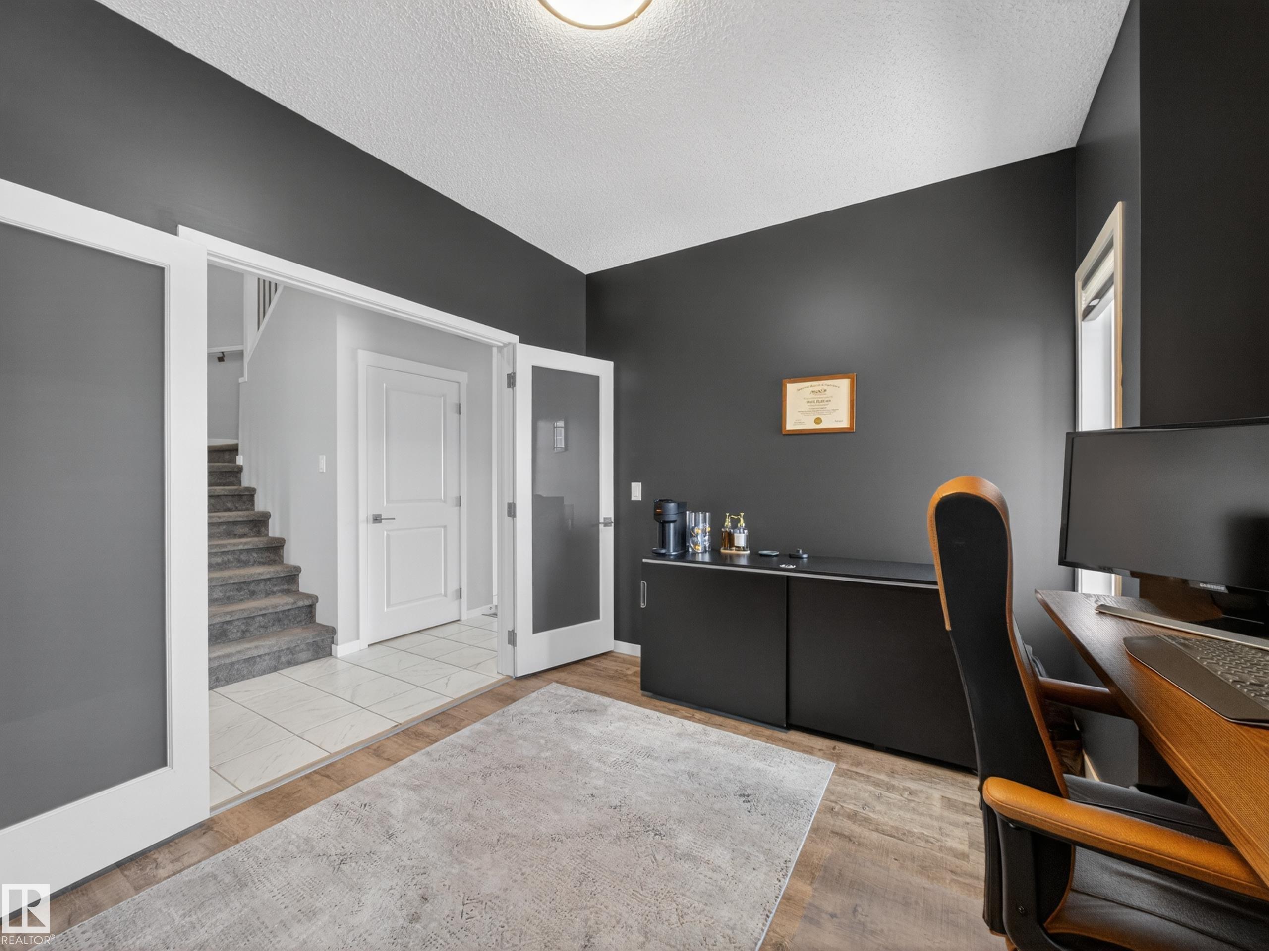 https://zimg.paragon.ice.com/ParagonImages/Property/PM/RAE/225394879/13/0/0/d6c6b9f9f047aec86166c819560fbe0a/1/826de56770032de60a525d66d87b8f83/225394879-779f8d98-5245-4e8c-b88e-275681cf37fd.JPG
