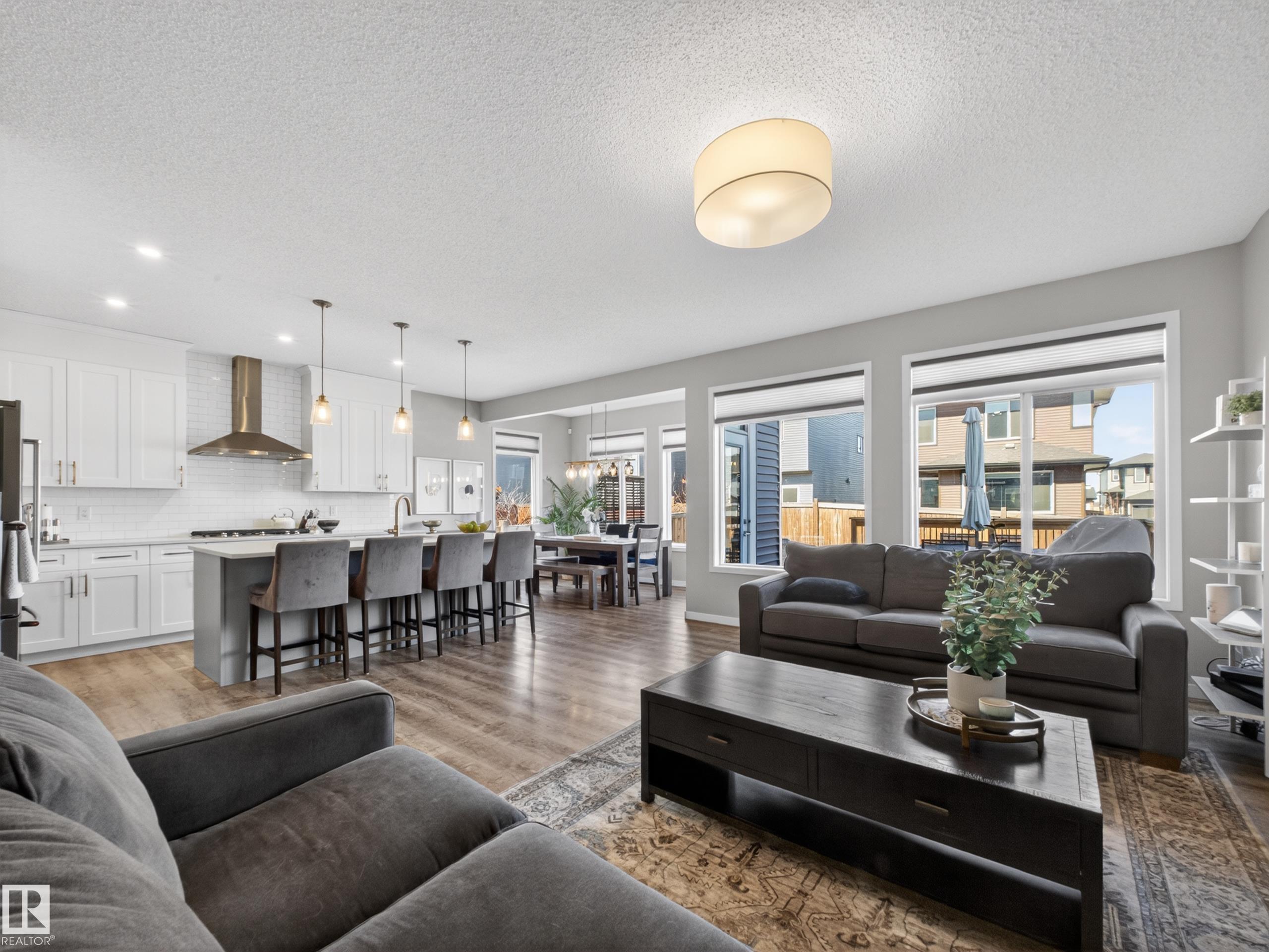 https://zimg.paragon.ice.com/ParagonImages/Property/PM/RAE/225394879/17/0/0/2f2124371a846177bd9a9a3f7804b12c/1/826de56770032de60a525d66d87b8f83/225394879-db30a294-4e44-44a0-8c13-ec305aa8b26b.JPG