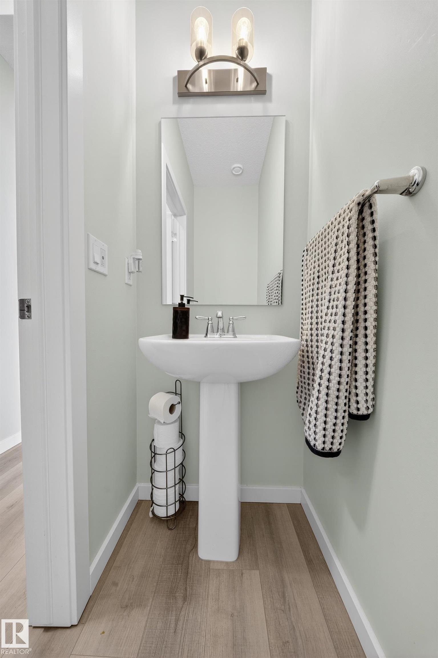 Photo 6 at 1575 Plum Circle SW, The Orchards At Ellerslie, Edmonton