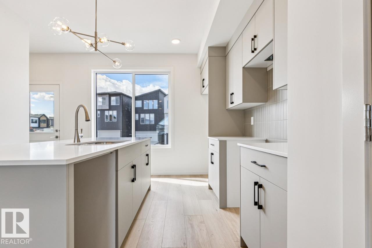 Photo 11 at 464 32 Street SW, Alces, Edmonton