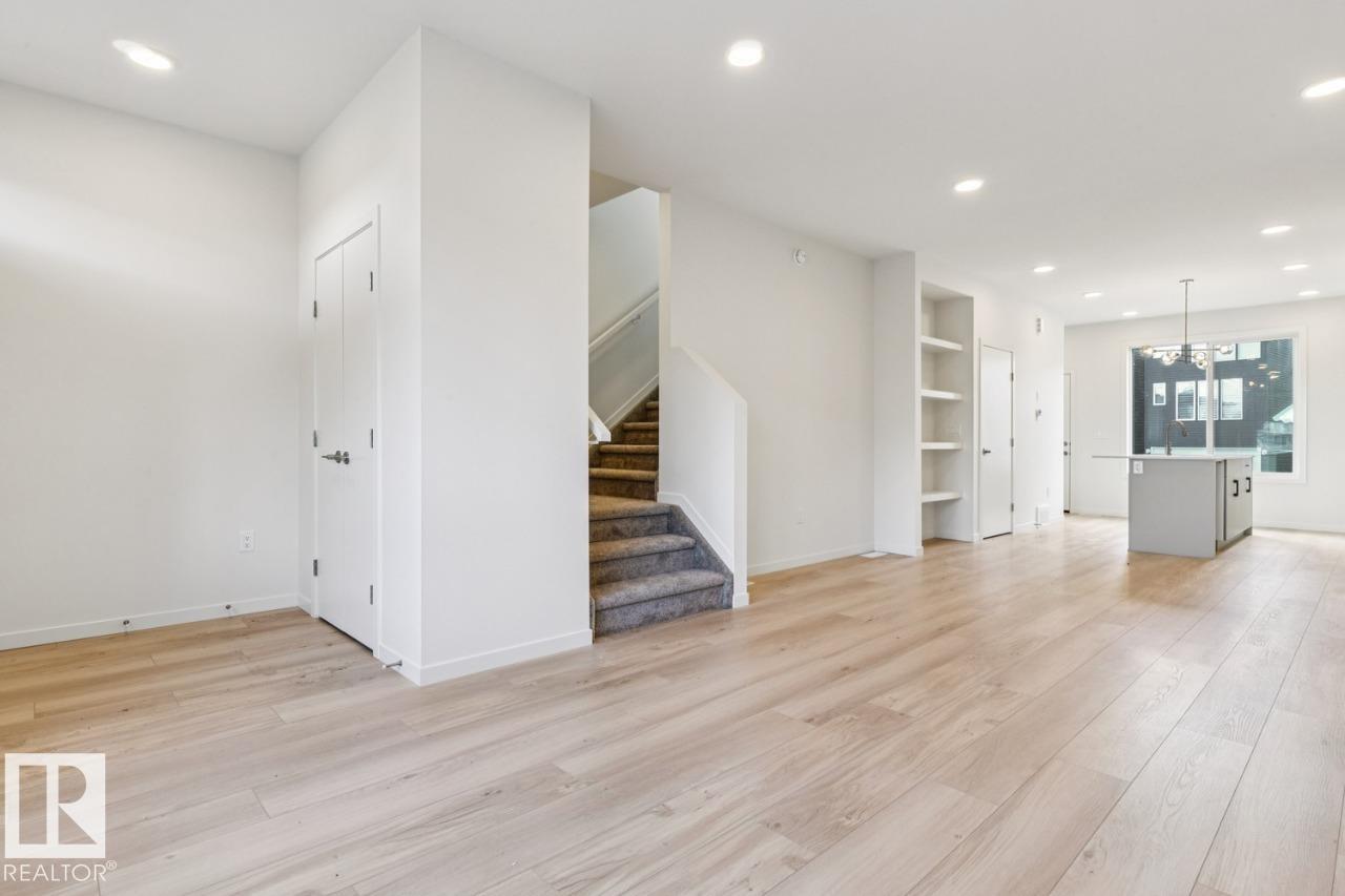 Photo 6 at 464 32 Street SW, Alces, Edmonton