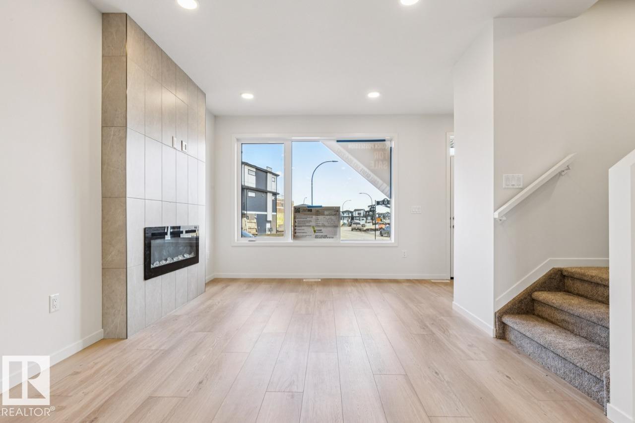 Photo 7 at 464 32 Street SW, Alces, Edmonton