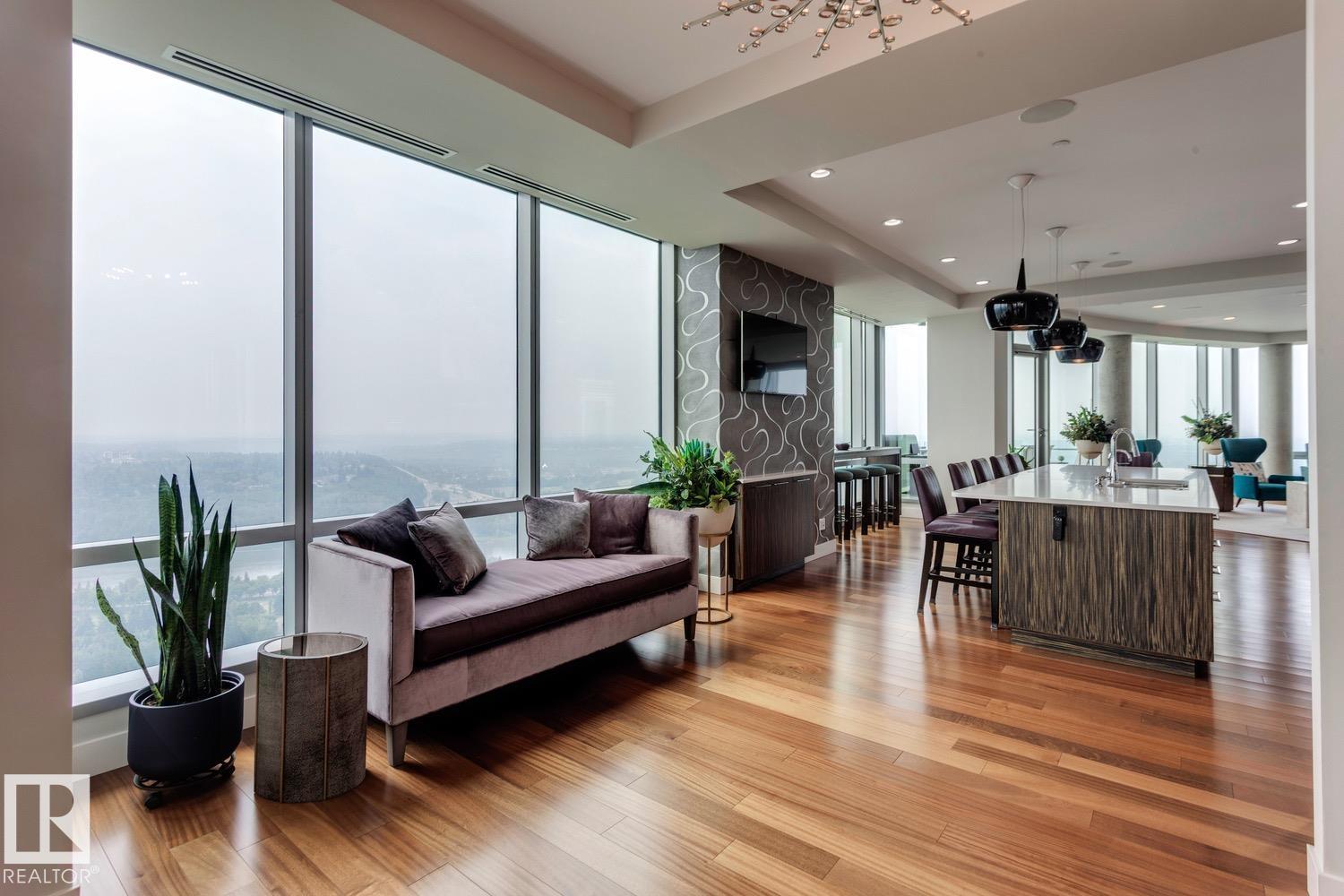 Picture for #3001 11969 JASPER AV NW