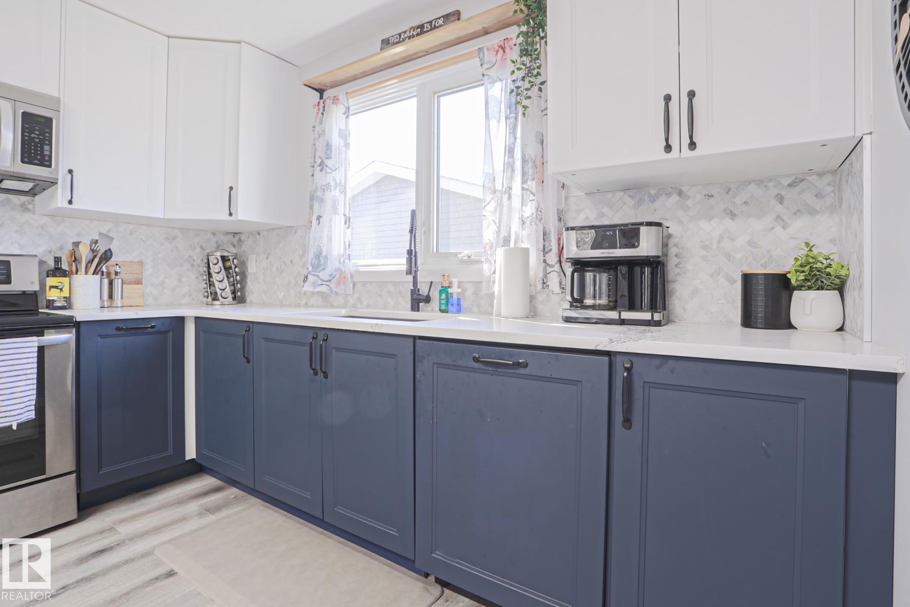 Photo 11 at 9809 95, Morinville