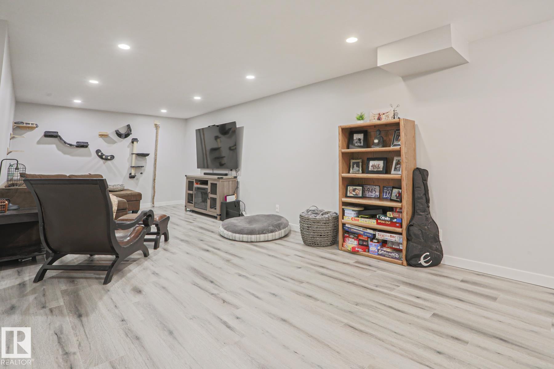 Photo 24 at 9809 95, Morinville