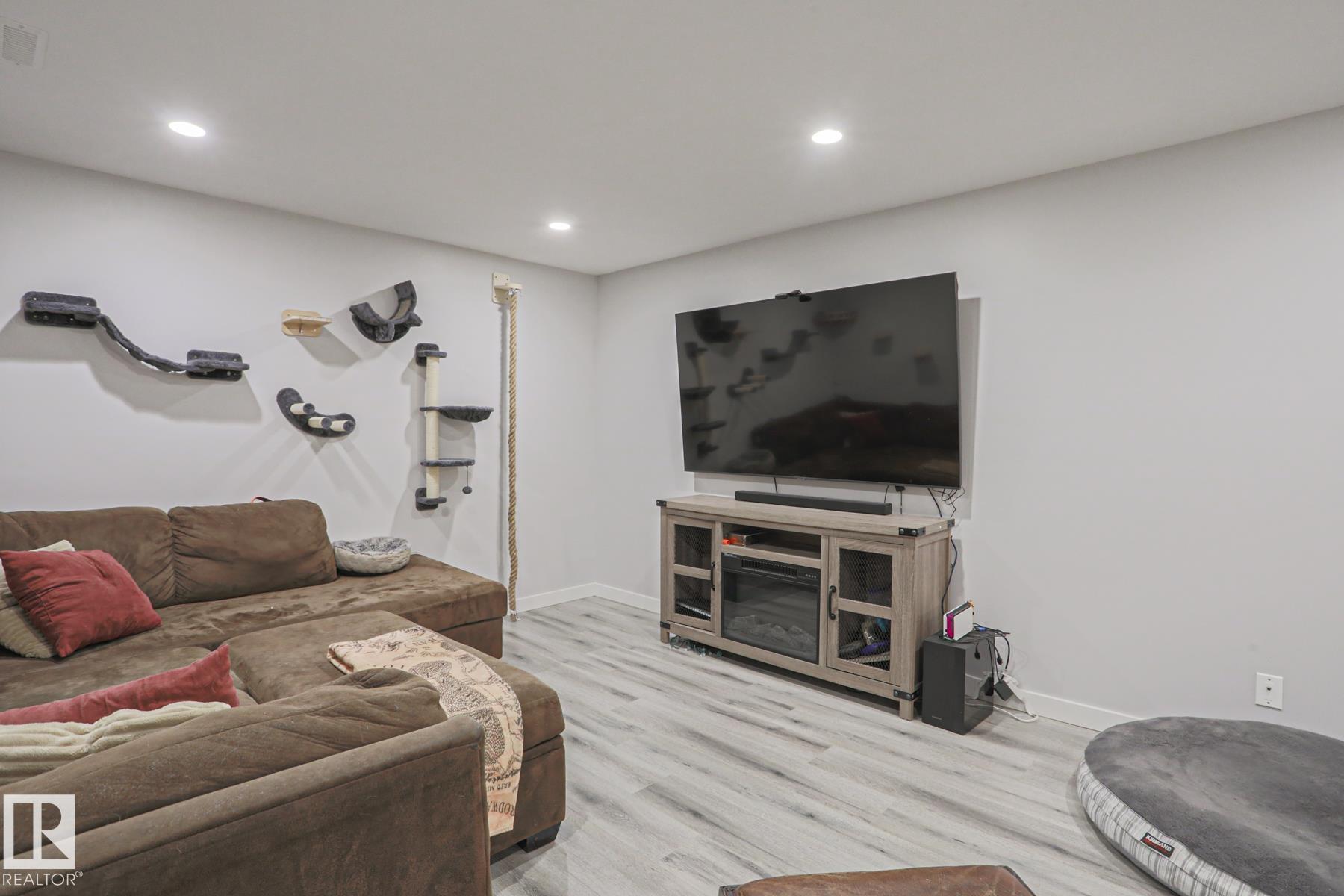 Photo 25 at 9809 95, Morinville