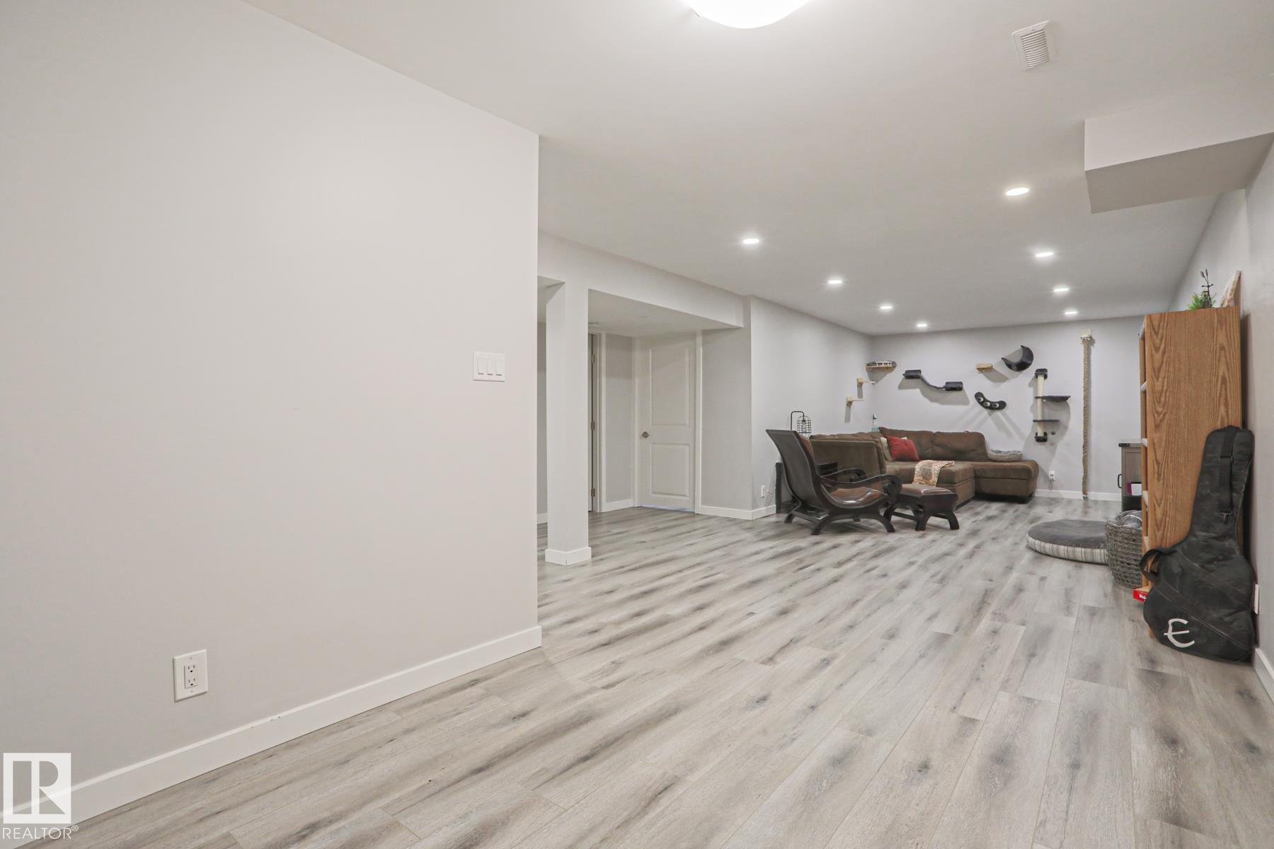 Photo 28 at 9809 95, Morinville