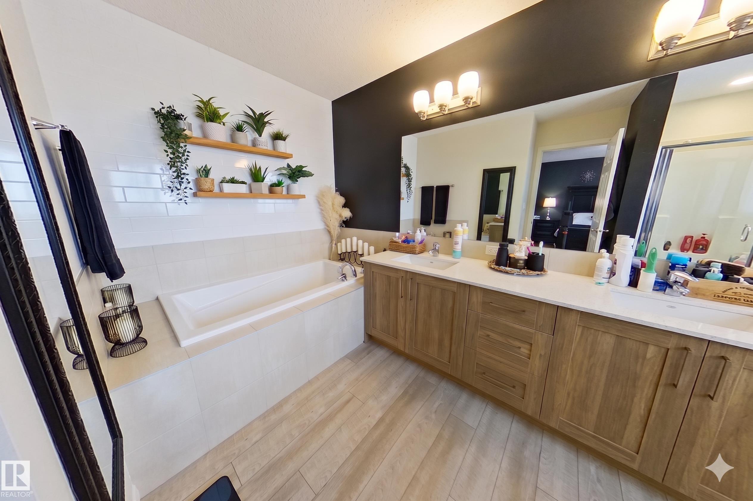 Photo 14 at 2763 Collins Crescent SW, Cavanagh, Edmonton