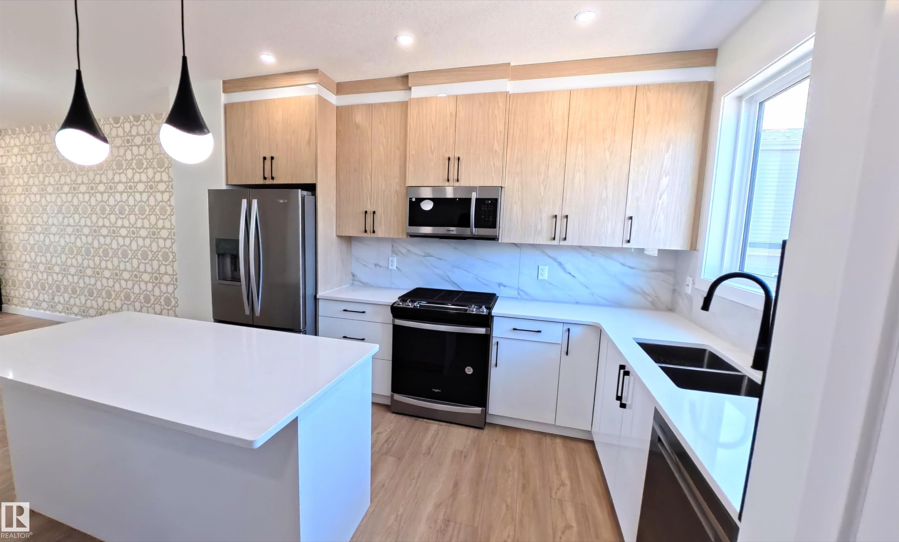 Photo 12 at 120 28 Street SW, Alces, Edmonton