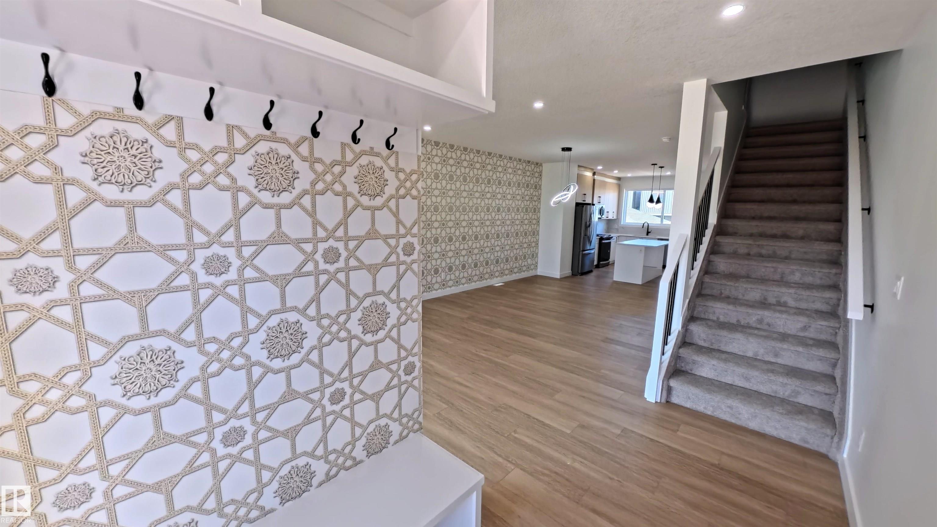 Photo 7 at 120 28 Street SW, Alces, Edmonton