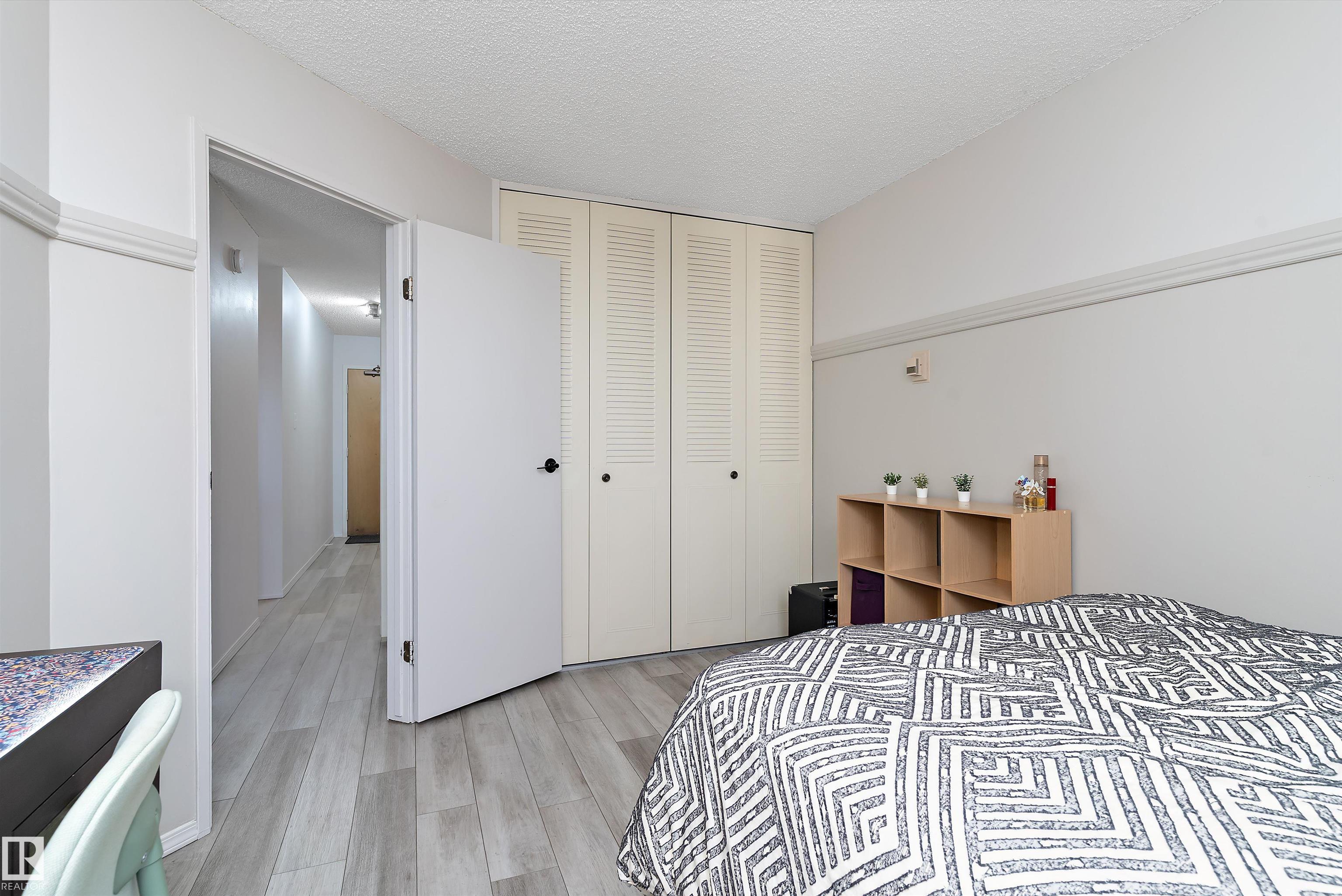 Photo 16 at 1002 - 12121 Jasper Avenue NW, Wîhkwêntôwin, Edmonton