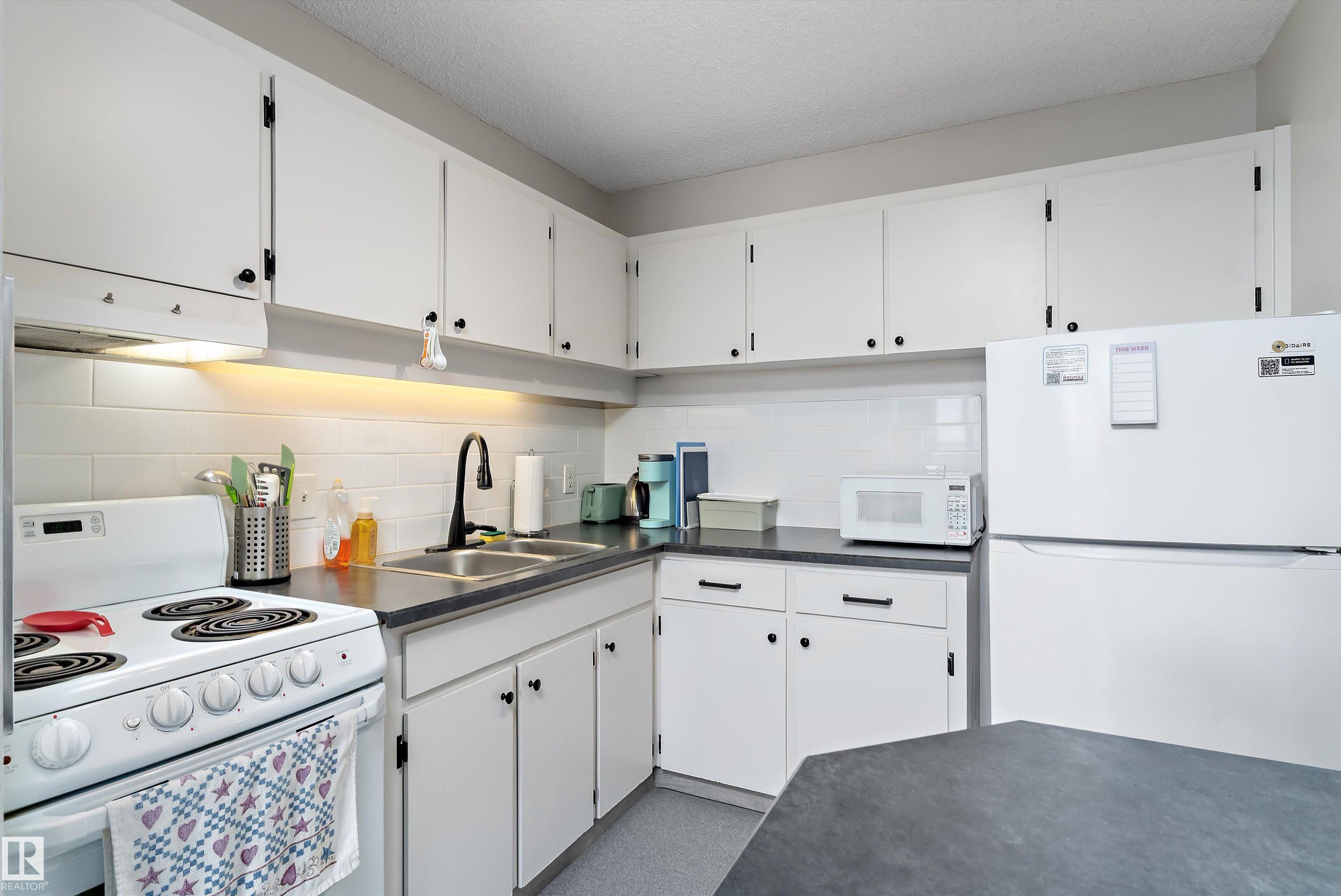 Picture for #1002 12121 Jasper AV NW