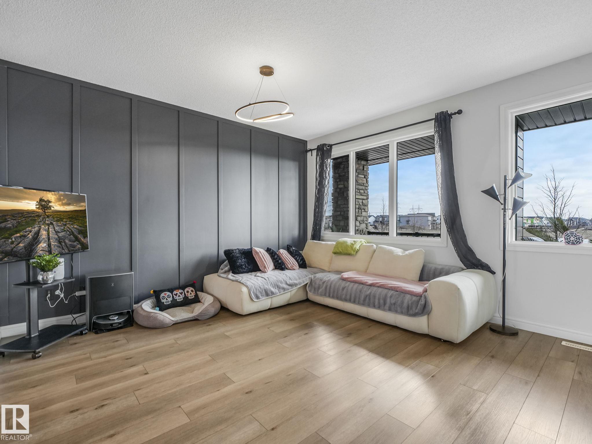 Picture for 2636 192 ST NW