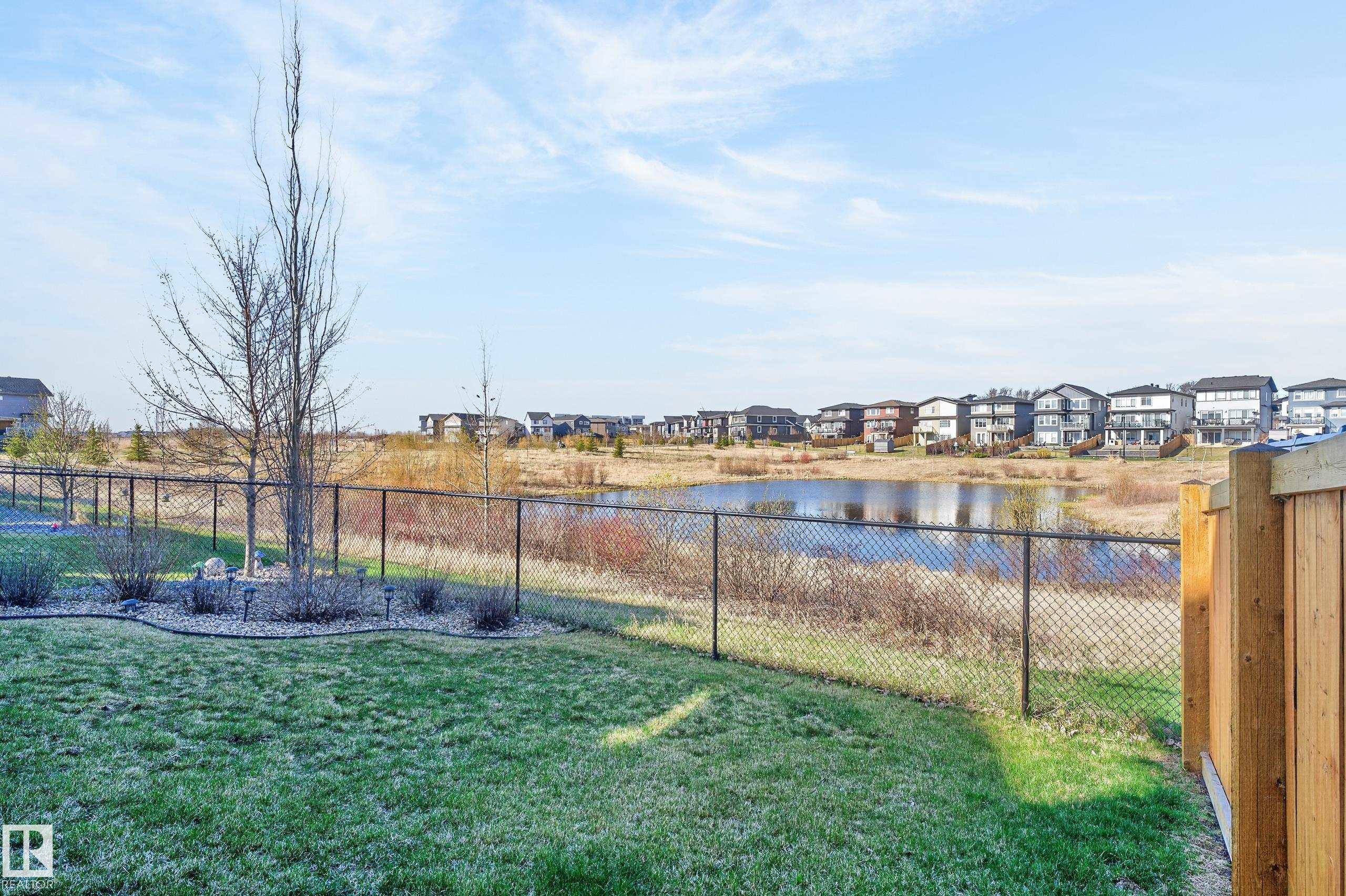 https://zimg.paragon.ice.com/ParagonImages/Property/PM/RAE/225394984/21/0/0/a3f0b000b29b40561e5dbdf717e0454b/1/f4a26426f8d30d91b6a310864796f5e5/225394984-f487b5e3-f8d7-436a-a4cc-4d8d4e395631.JPG