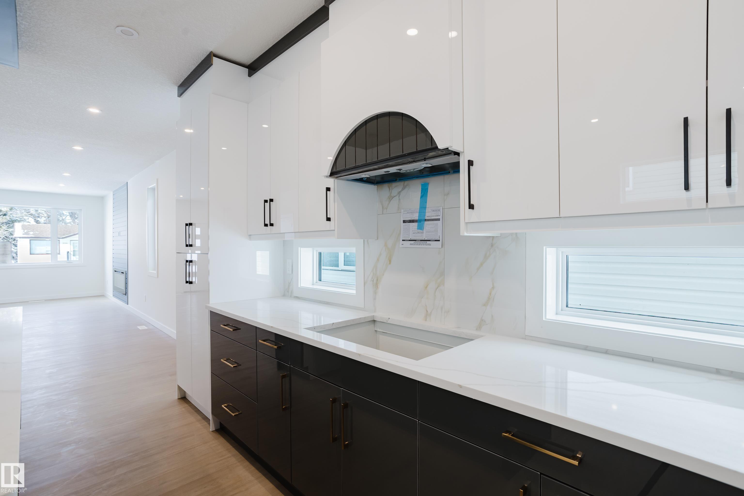 Photo 23 at 9707 157 Street NW, Glenwood, Edmonton