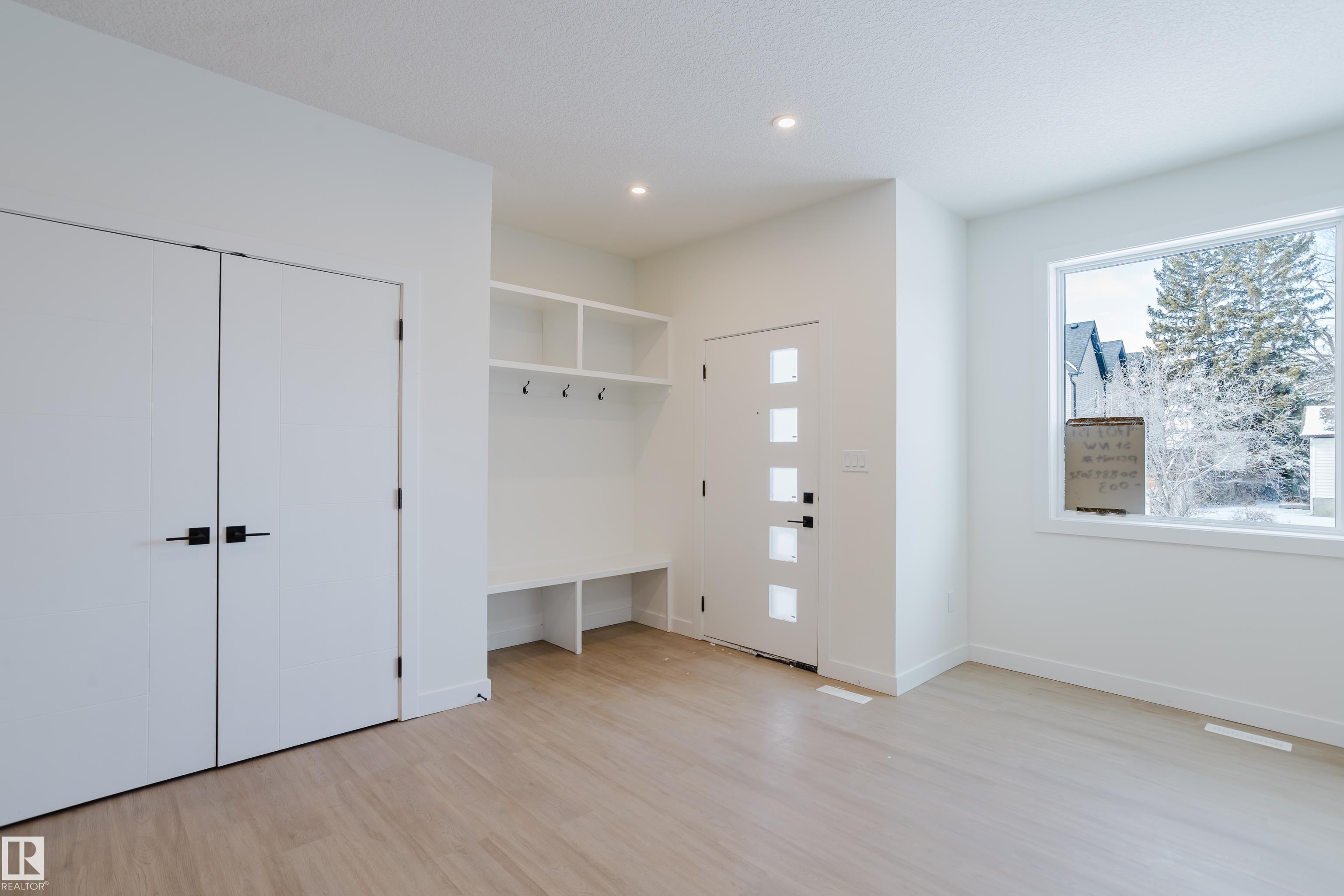 Photo 7 at 9707 157 Street NW, Glenwood, Edmonton