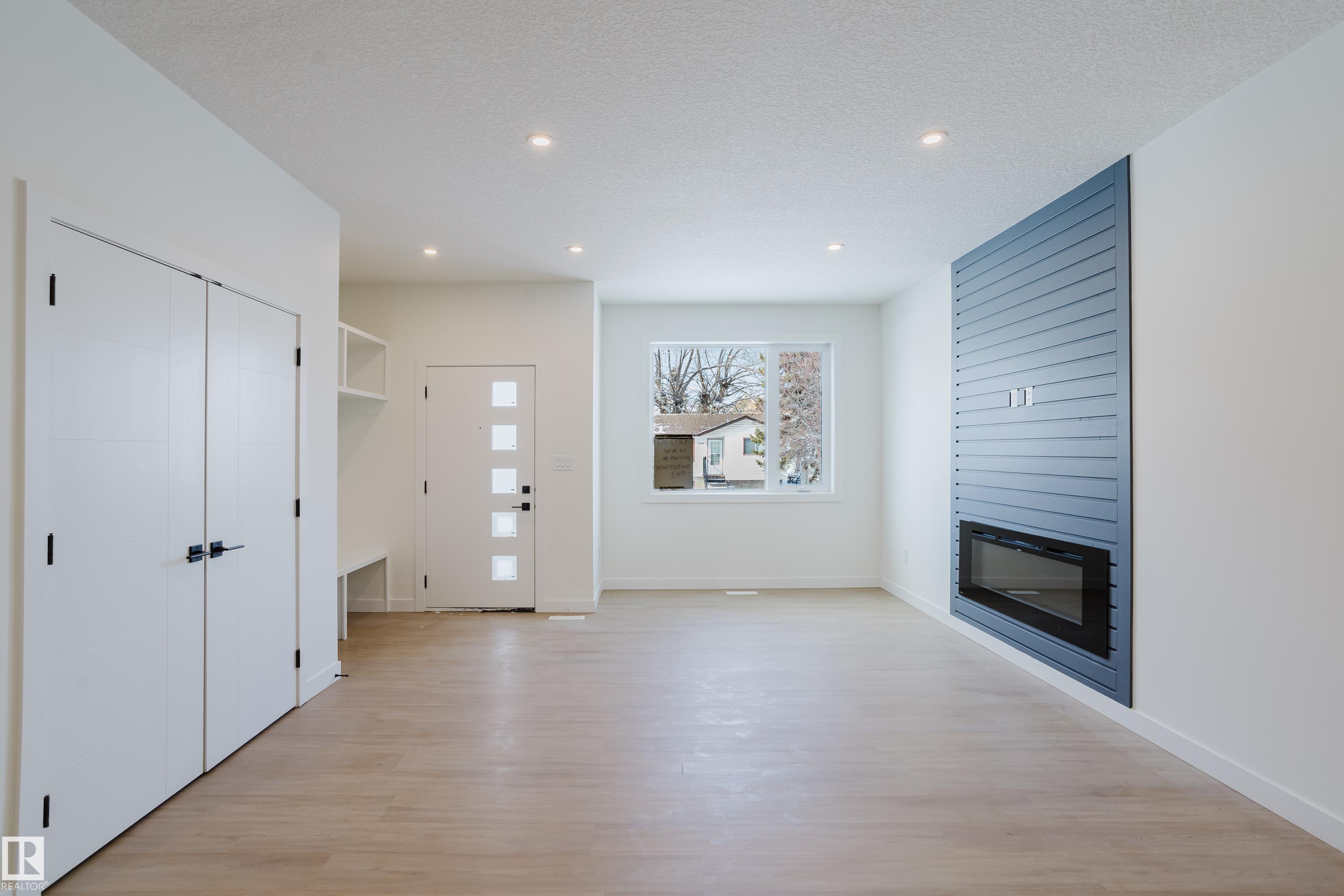 Photo 8 at 9707 157 Street NW, Glenwood, Edmonton