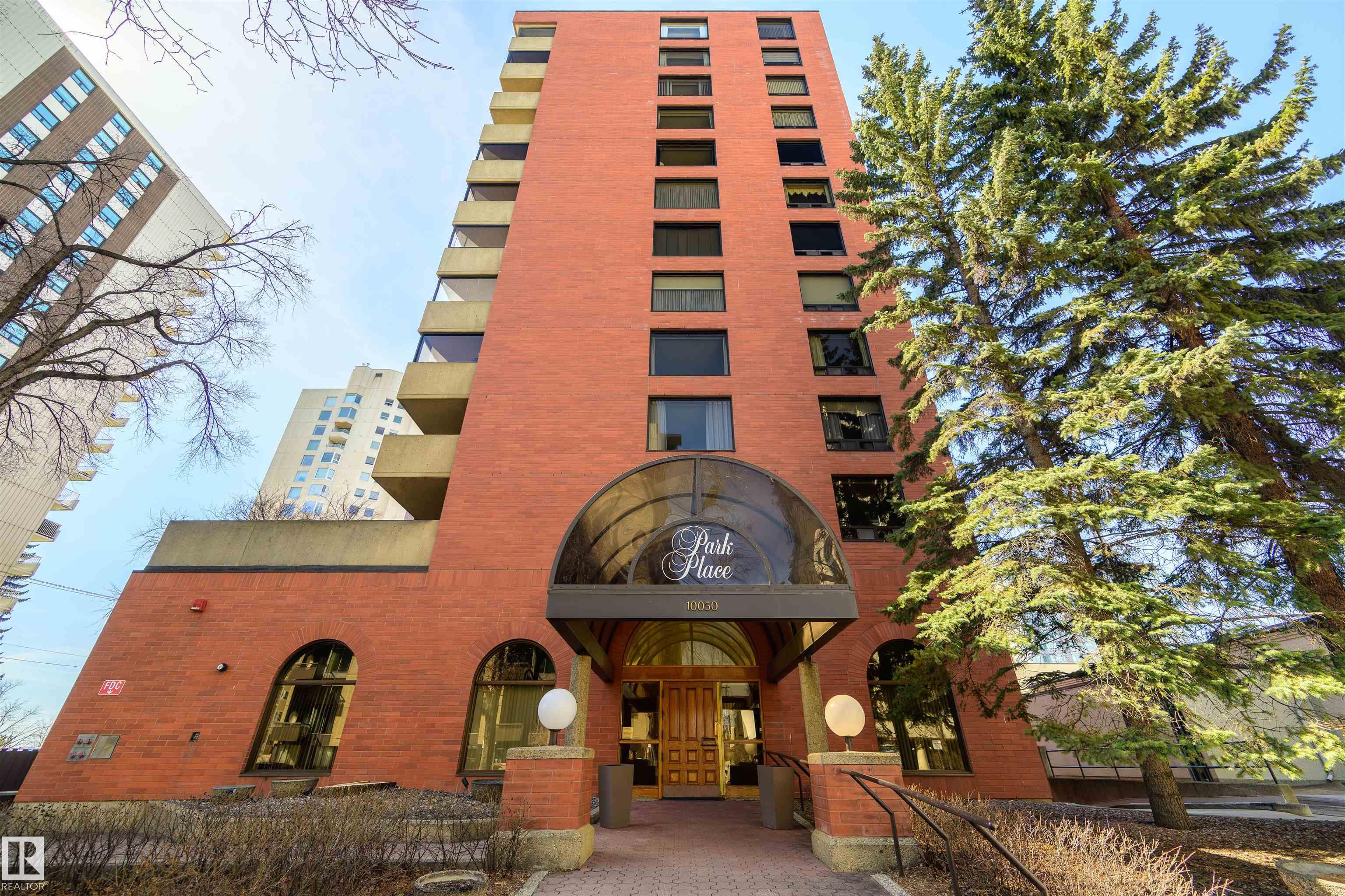 4C - 10050 118 Street NW, Wîhkwêntôwin, Edmonton