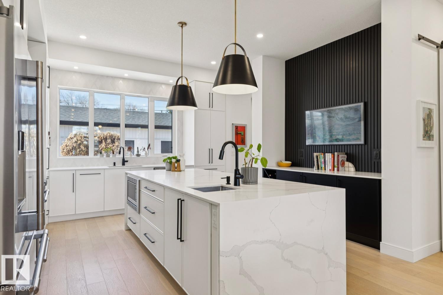 Photo 11 at 11146 62 Street NW, Highlands, Edmonton