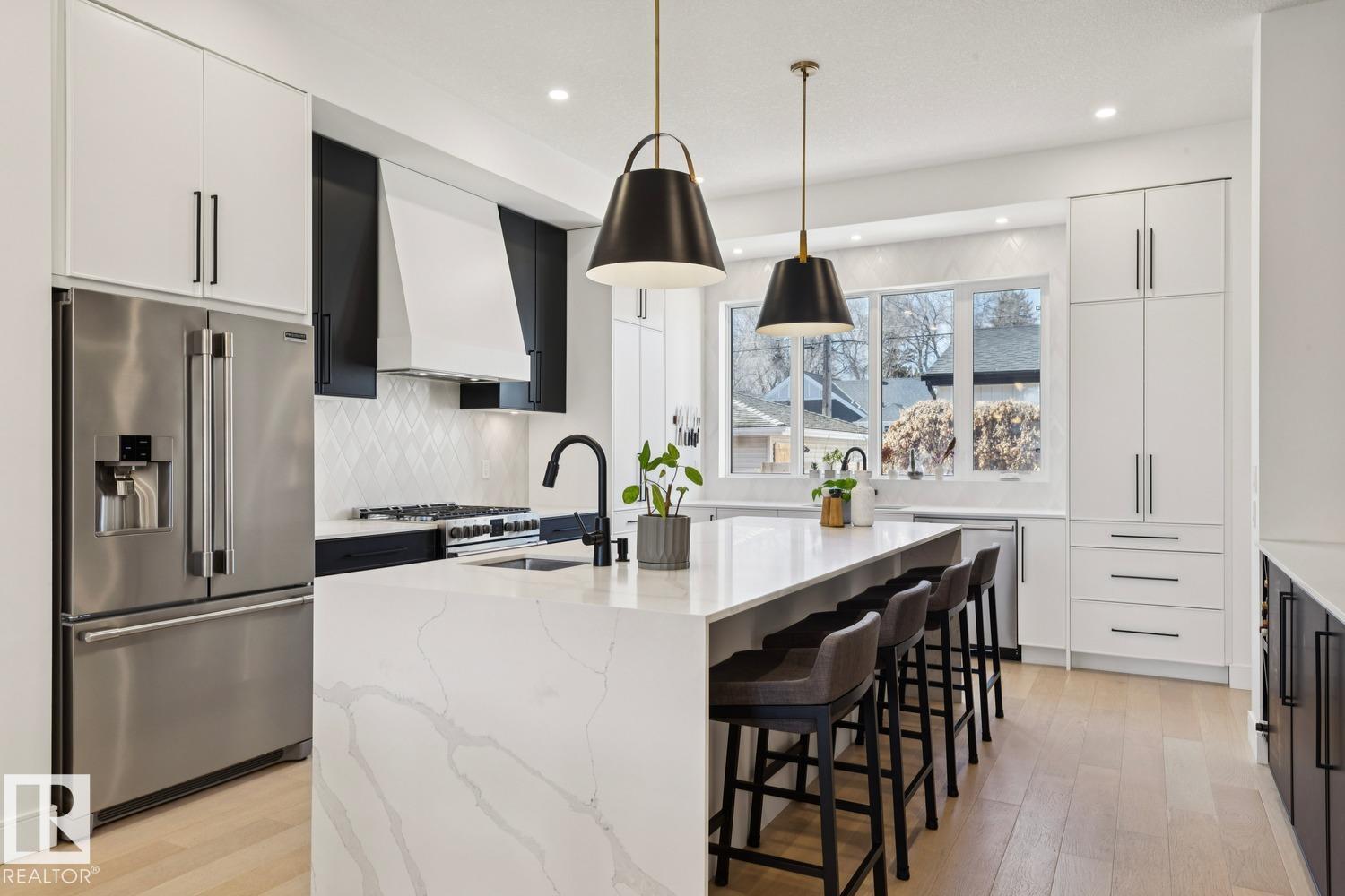 Photo 10 at 11146 62 Street NW, Highlands, Edmonton