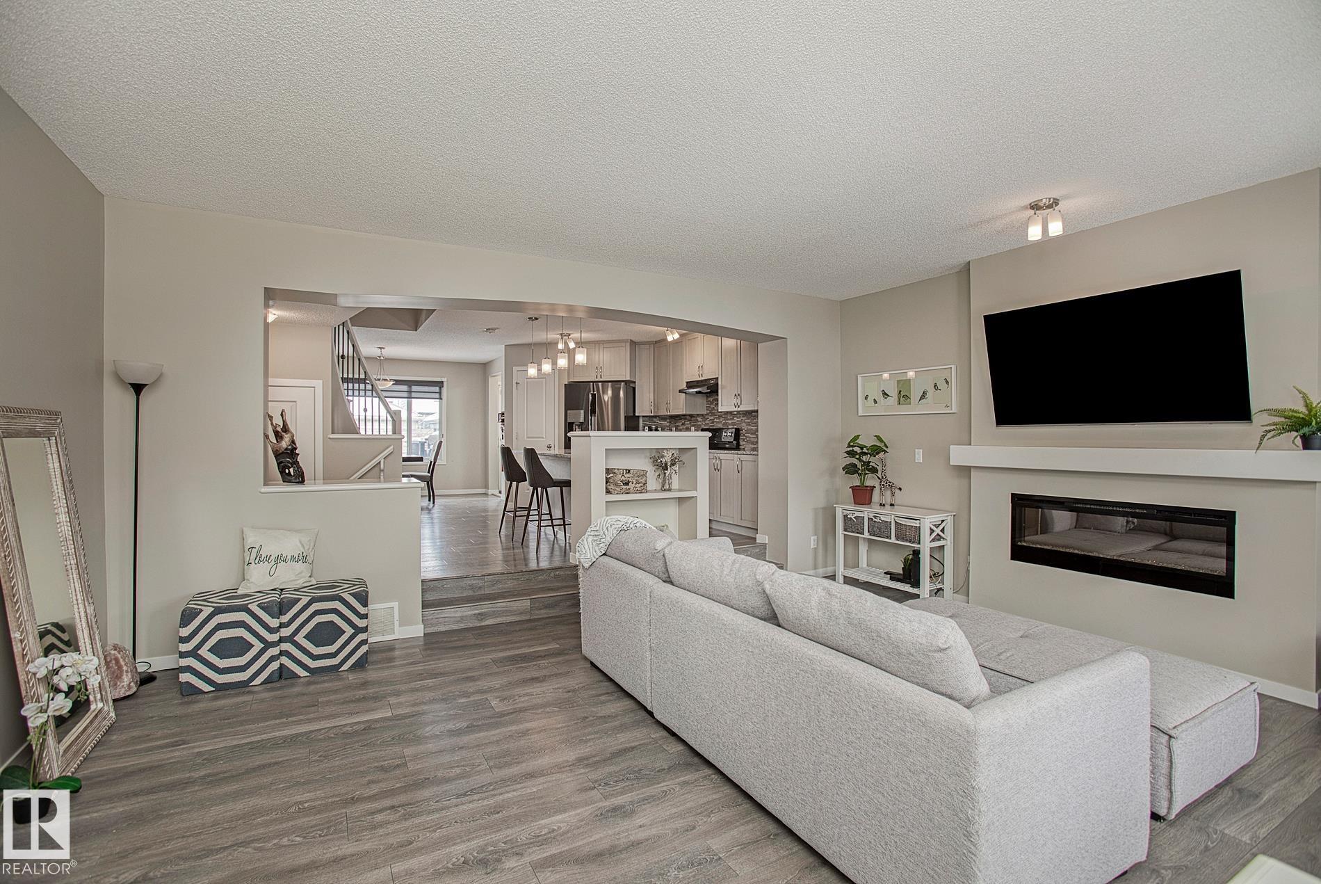 Picture for 7718 EIFERT CR NW