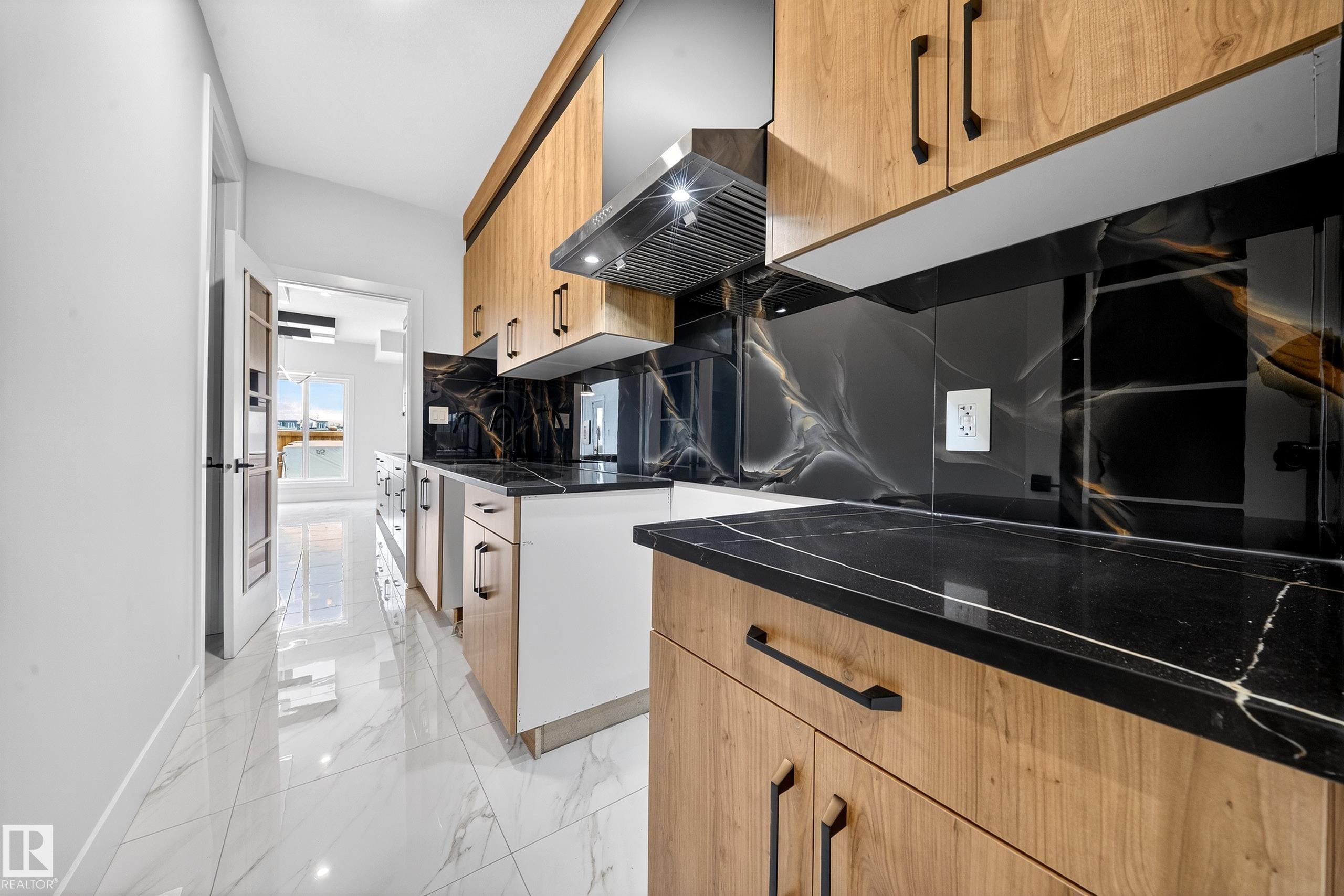 Photo 7 at 115 28 Street SW, Alces, Edmonton