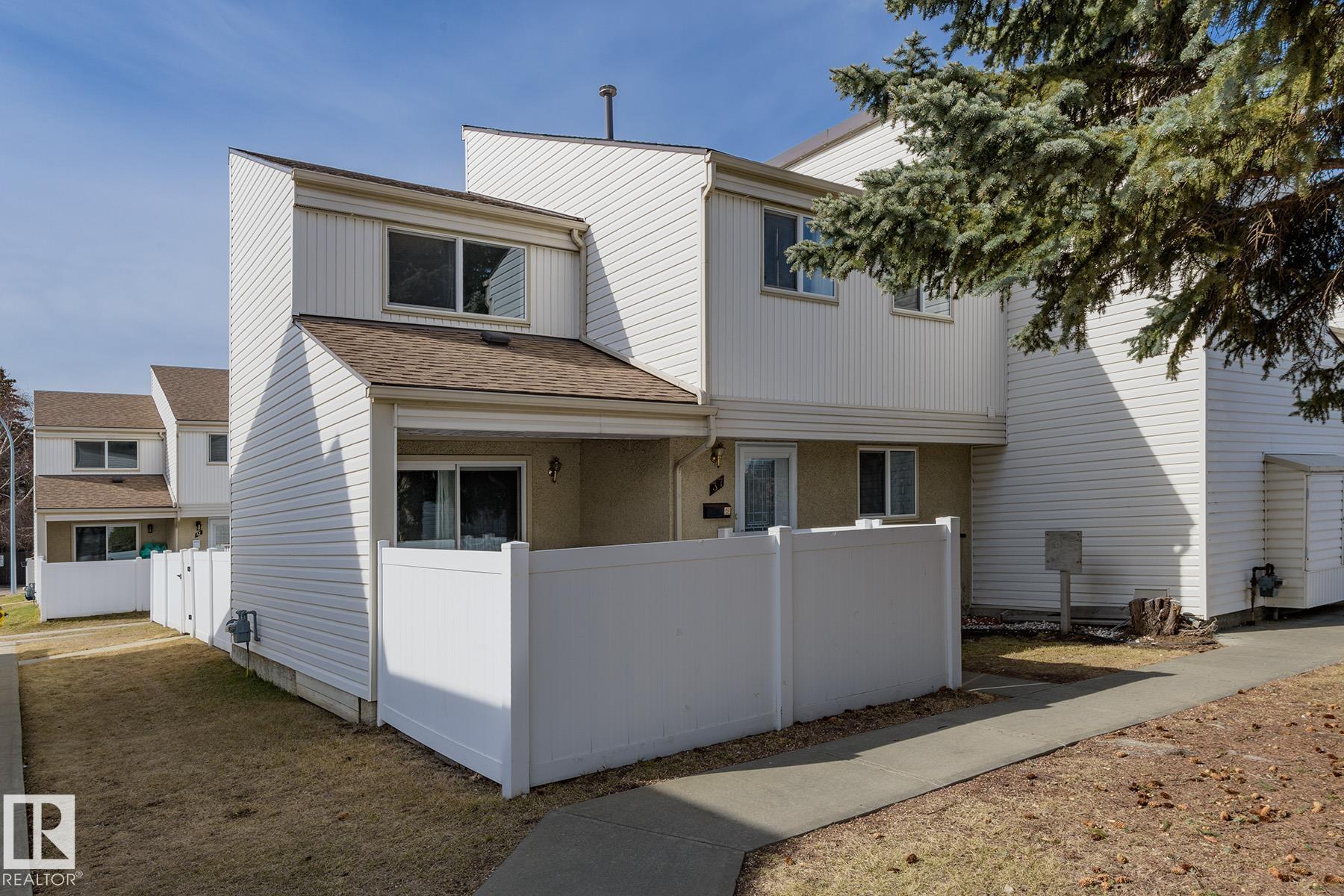 Picture for 37 WOODVALE VG NW