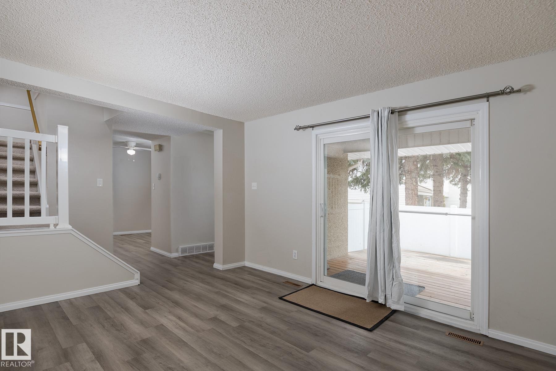 Photo 12 at 37 Woodvale Village NW, Greenview, Edmonton