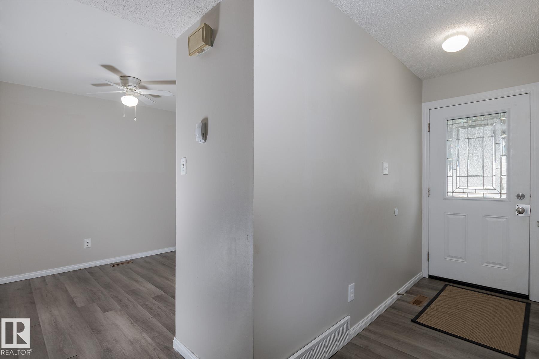 Photo 15 at 37 Woodvale Village NW, Greenview, Edmonton