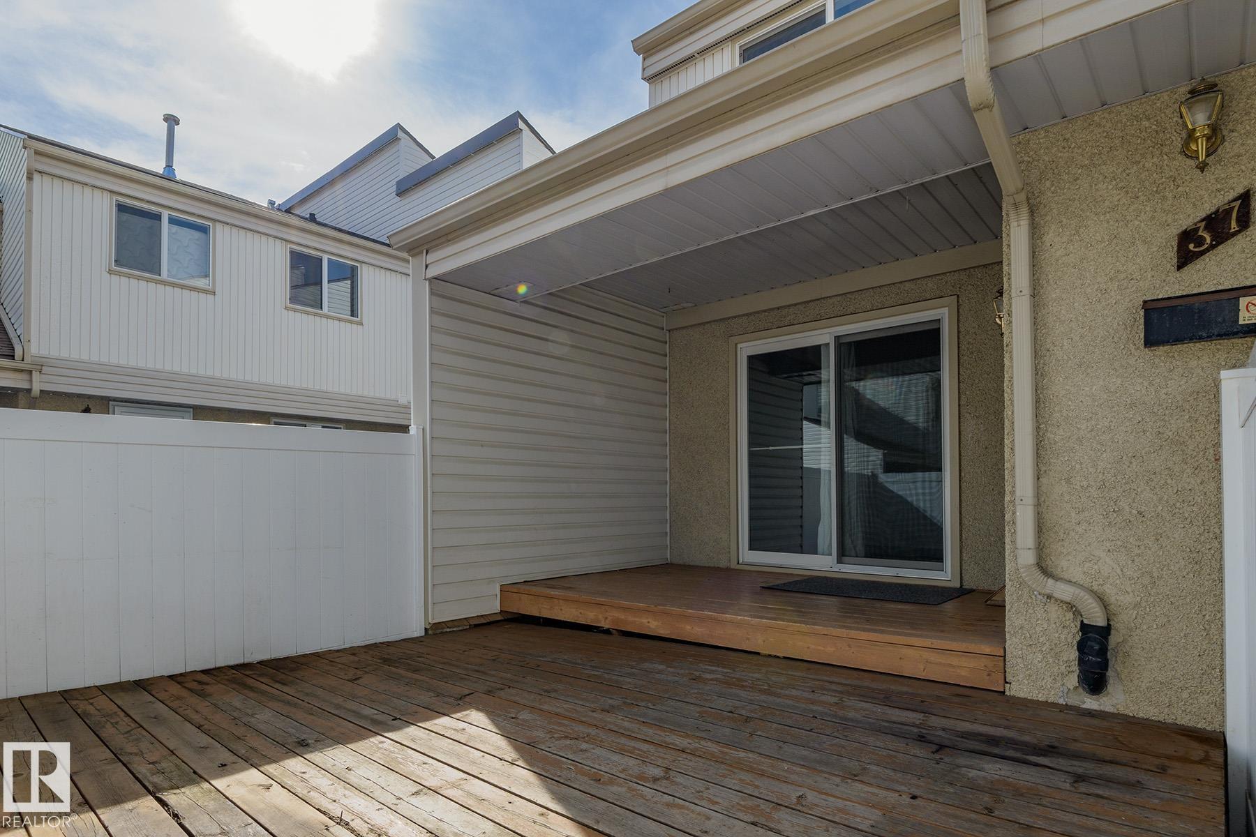 Picture for 37 WOODVALE VG NW