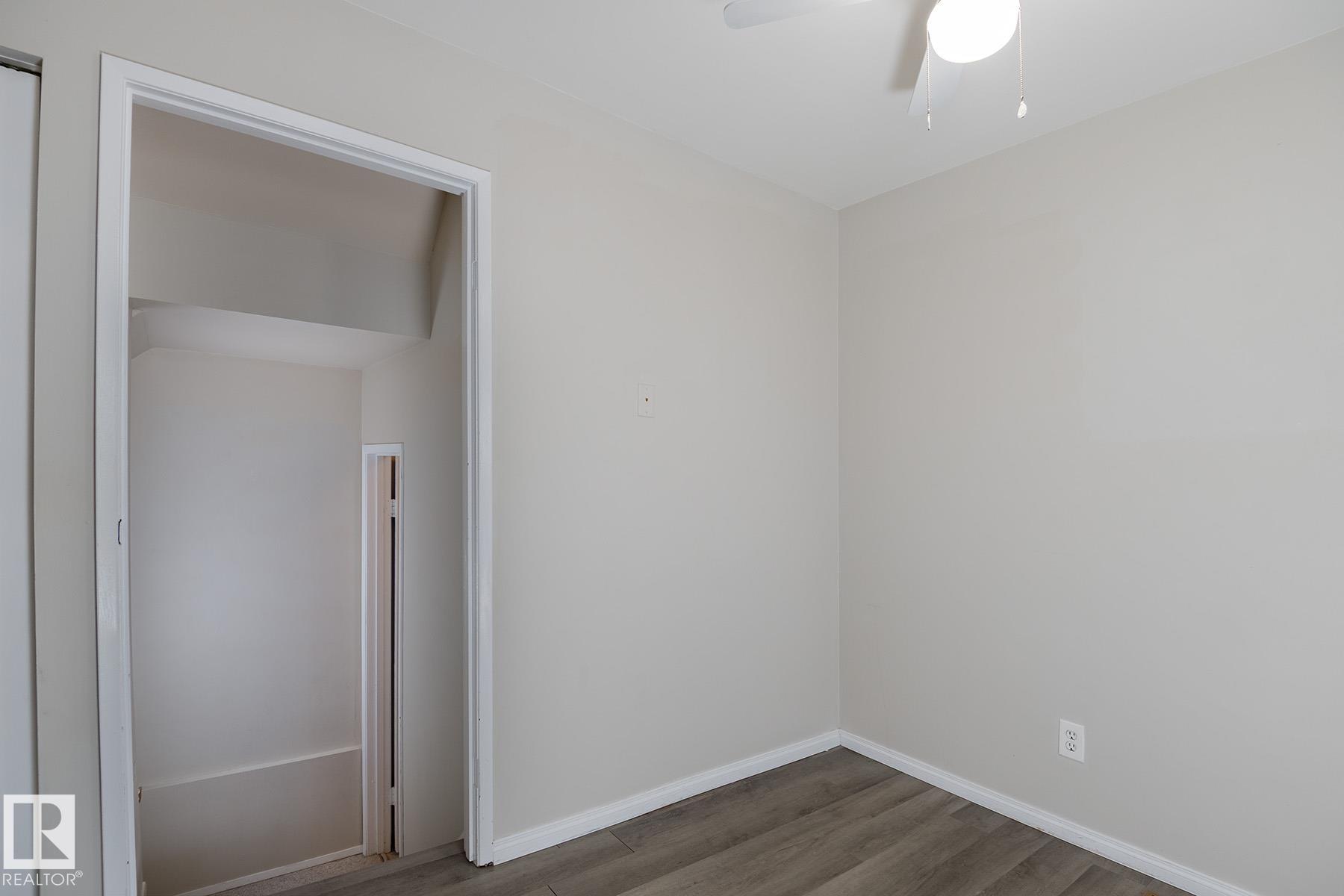 Photo 32 at 37 Woodvale Village NW, Greenview, Edmonton